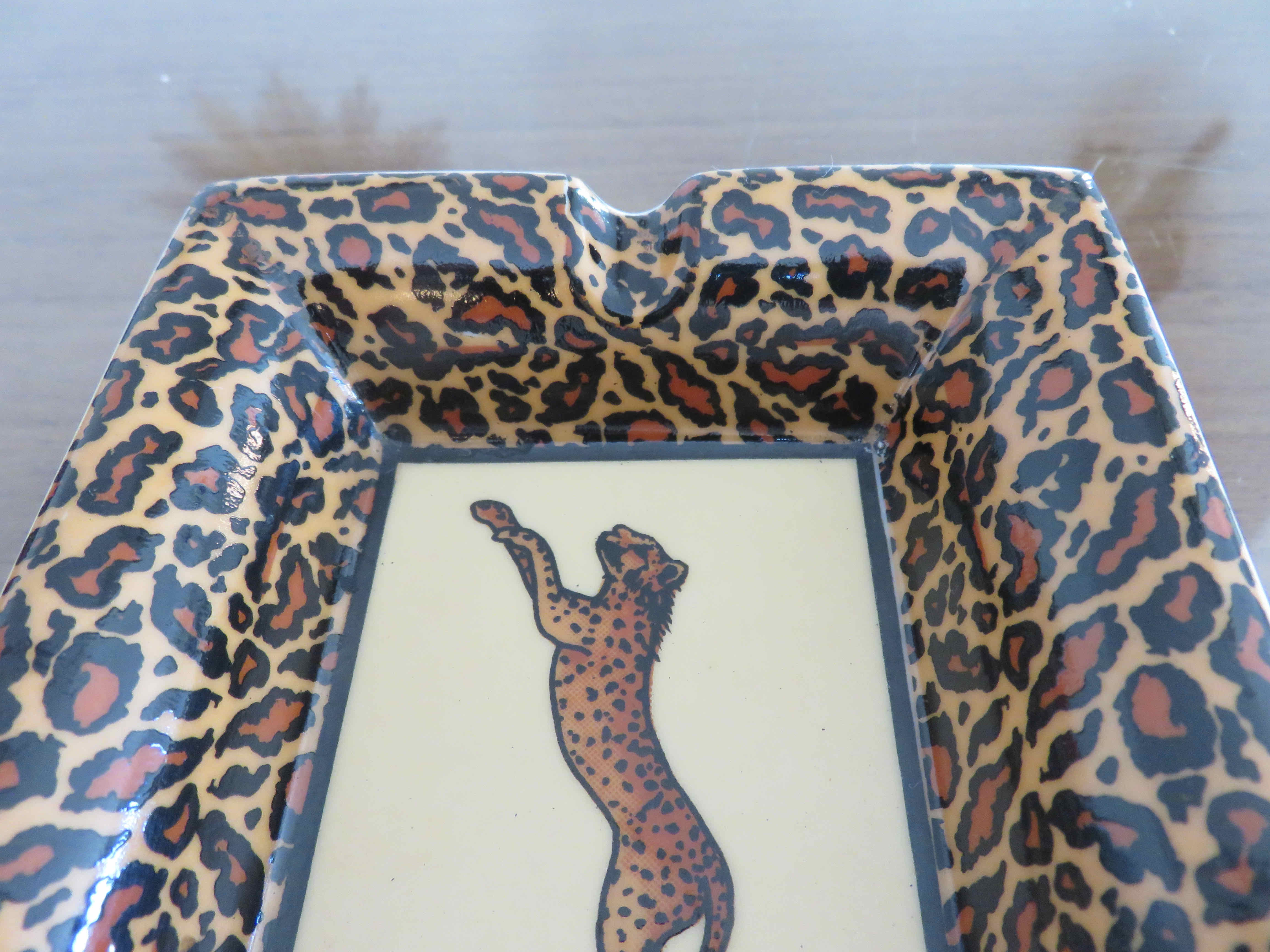 Porcelain leopard ashtray 70s 80s