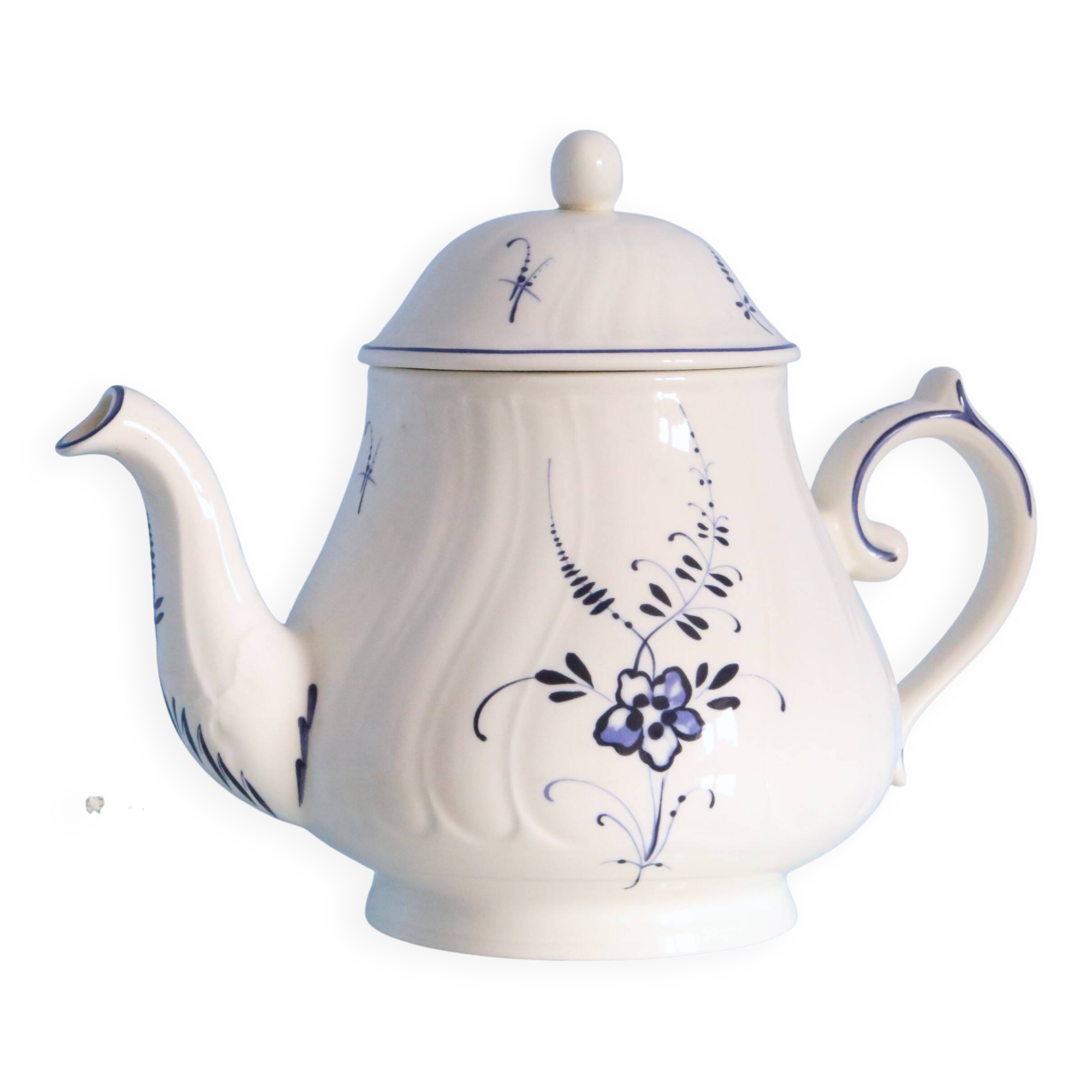 Villeroy and Boch teapot, Old Luxembourg model