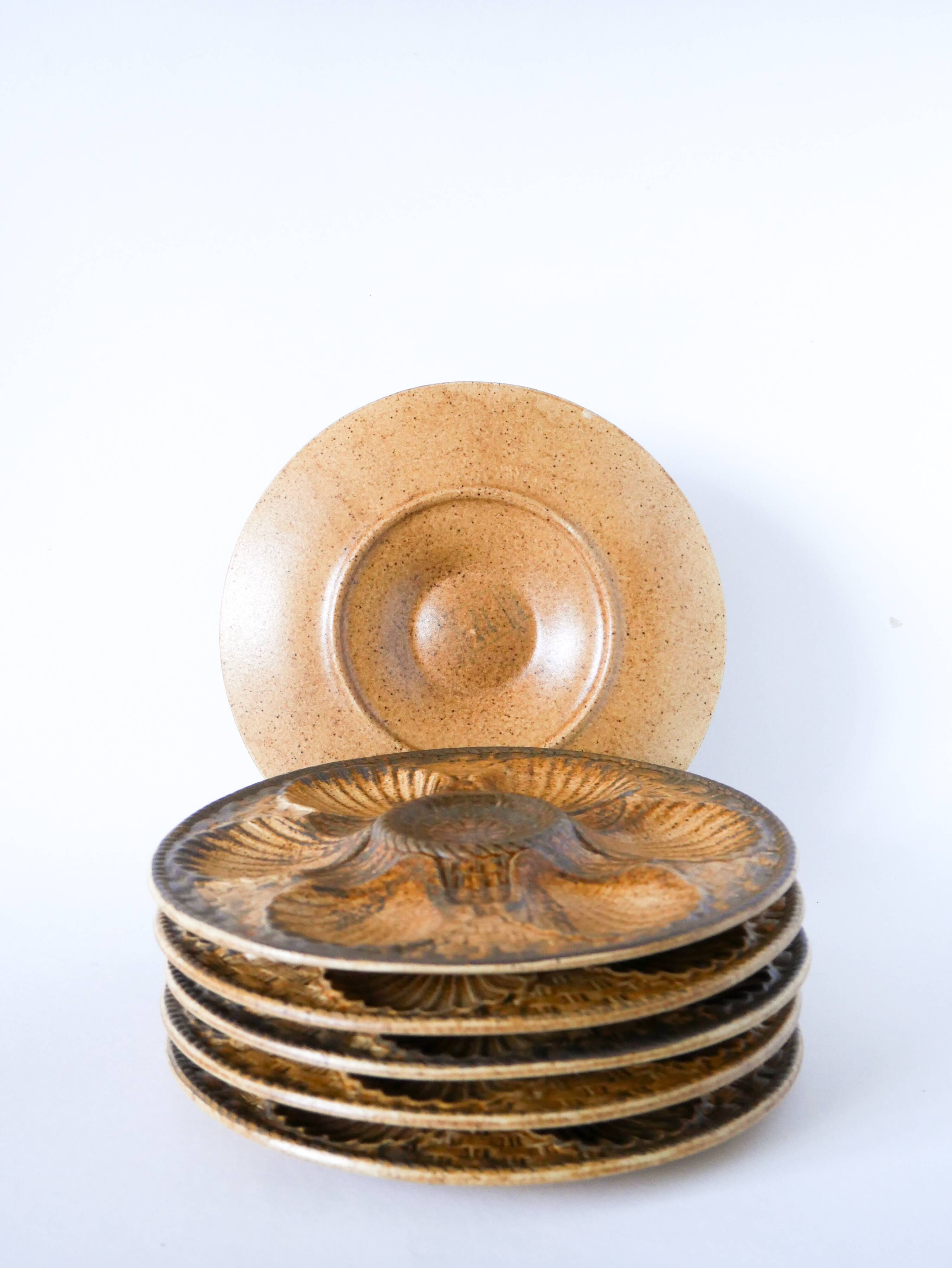Set of 6 stoneware oyster plates, Brown & Brown, 1970