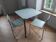Table + 3 chaises TUX par Paul et Barbara Haigh