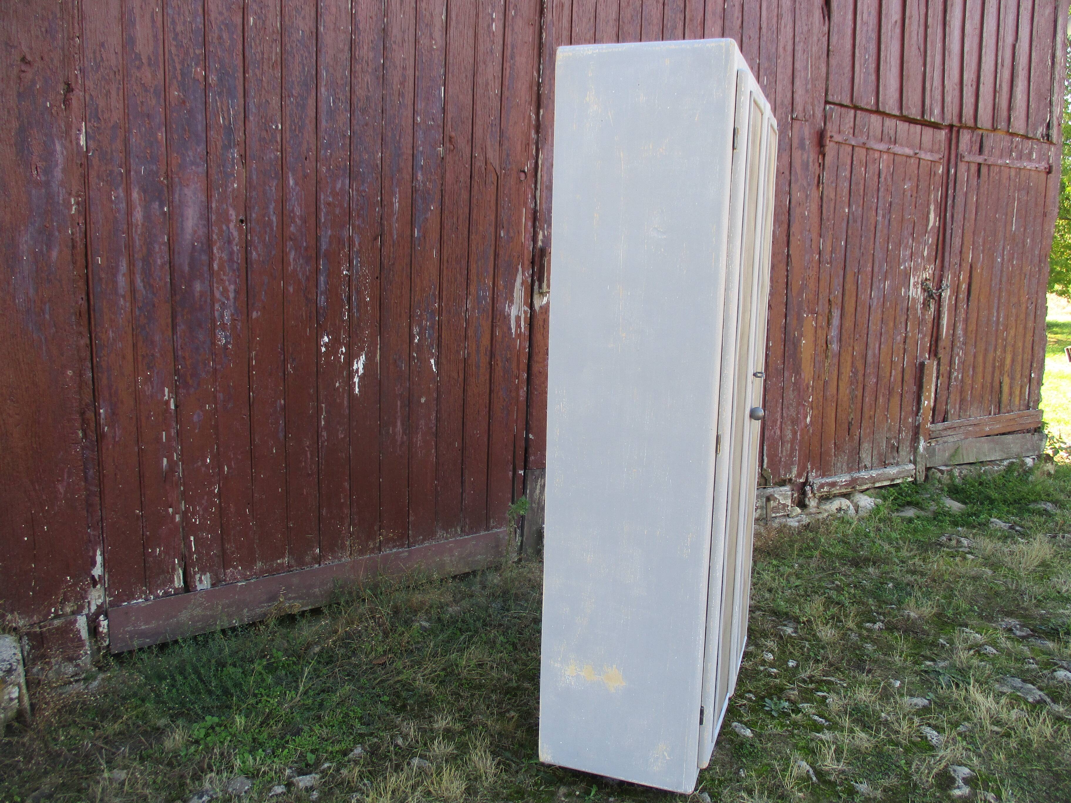 50s kitchen cabinet transformed with a patina makeover