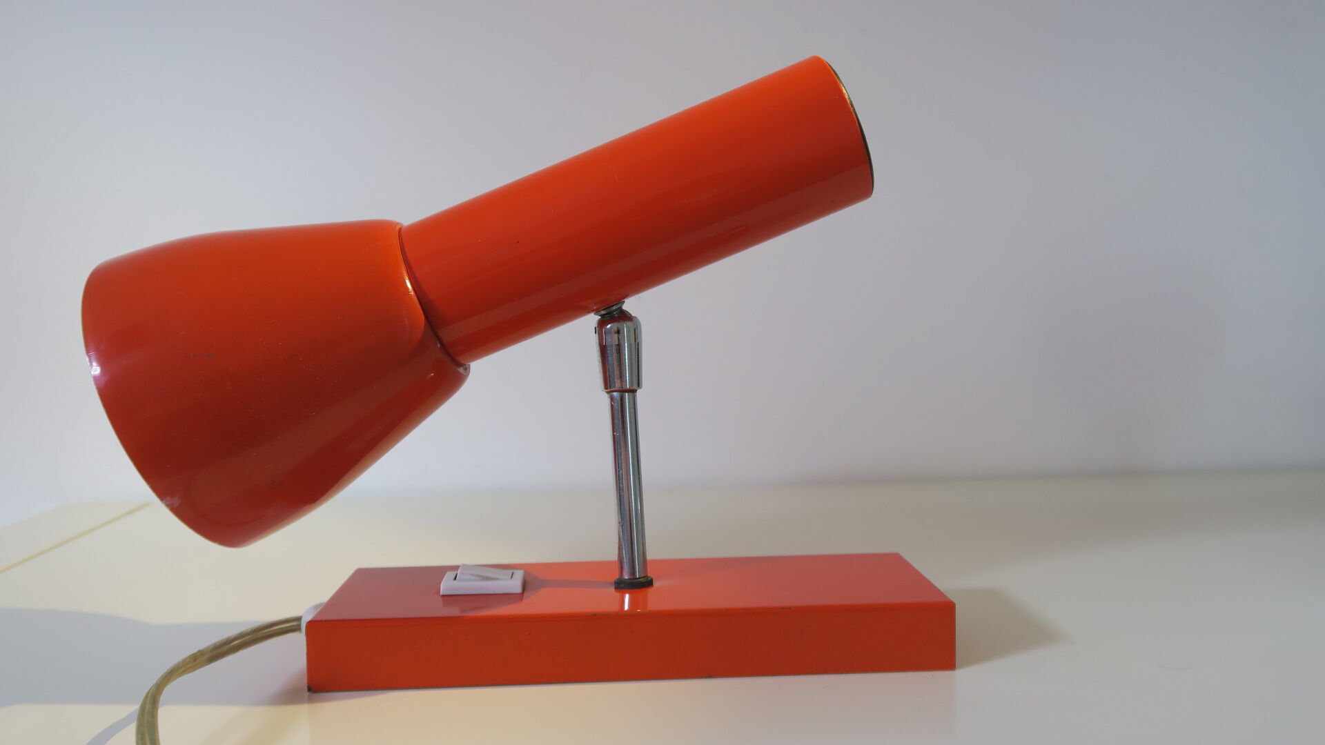 70s metal wall lamp, adjustable