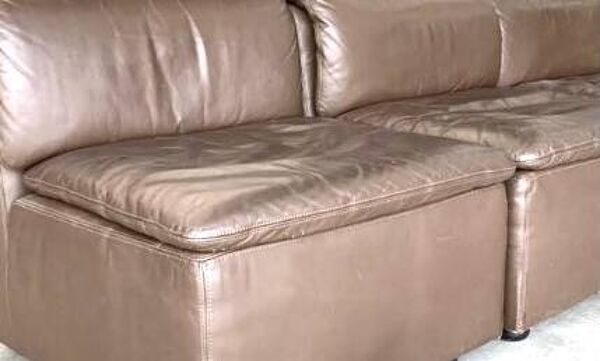 Chauffeuse scandinave vintage en cuir bronze irisé, Fauteuil Ligne Roset