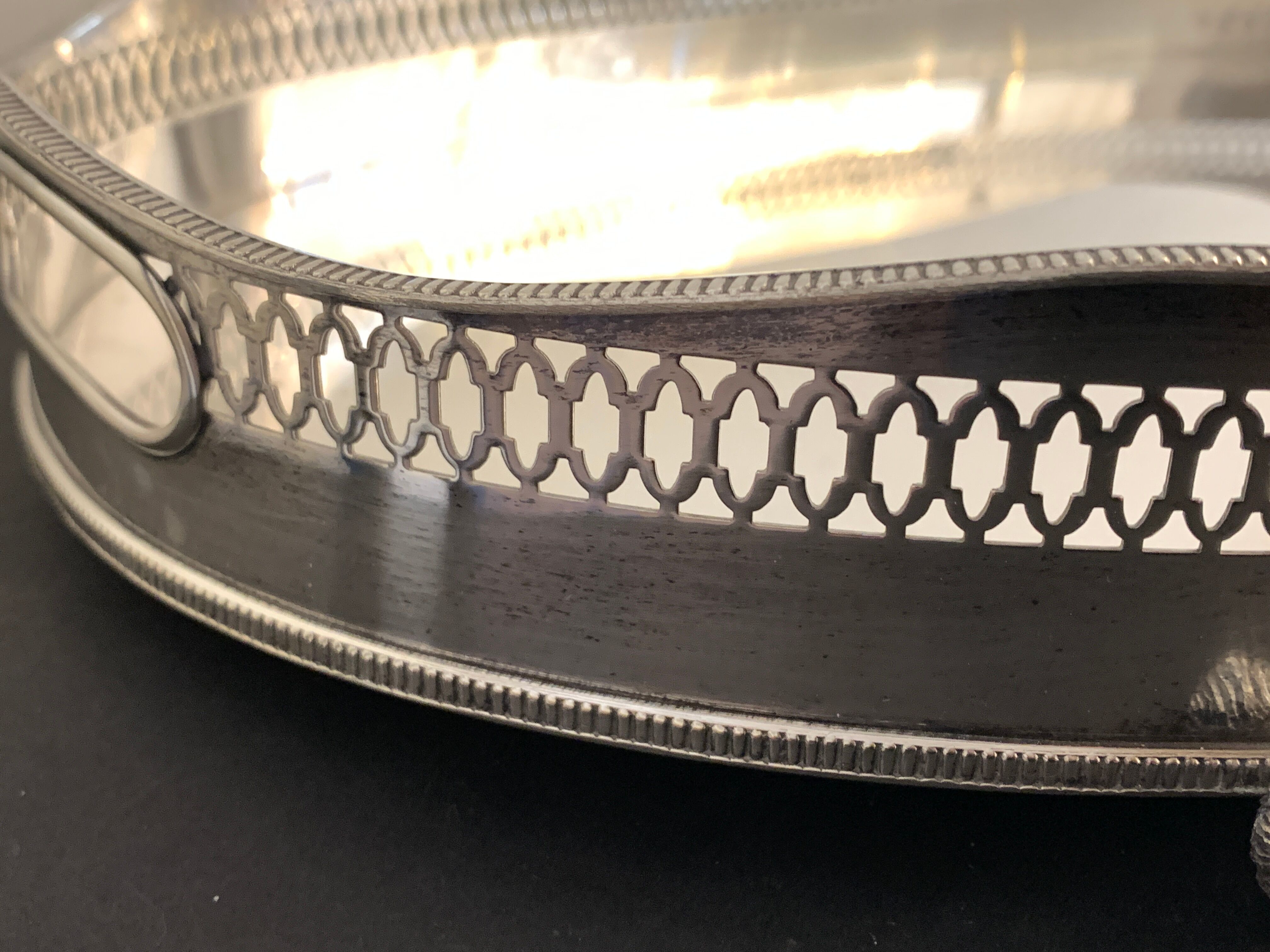 Alpaca silver metal to  lion feet and openwork borders