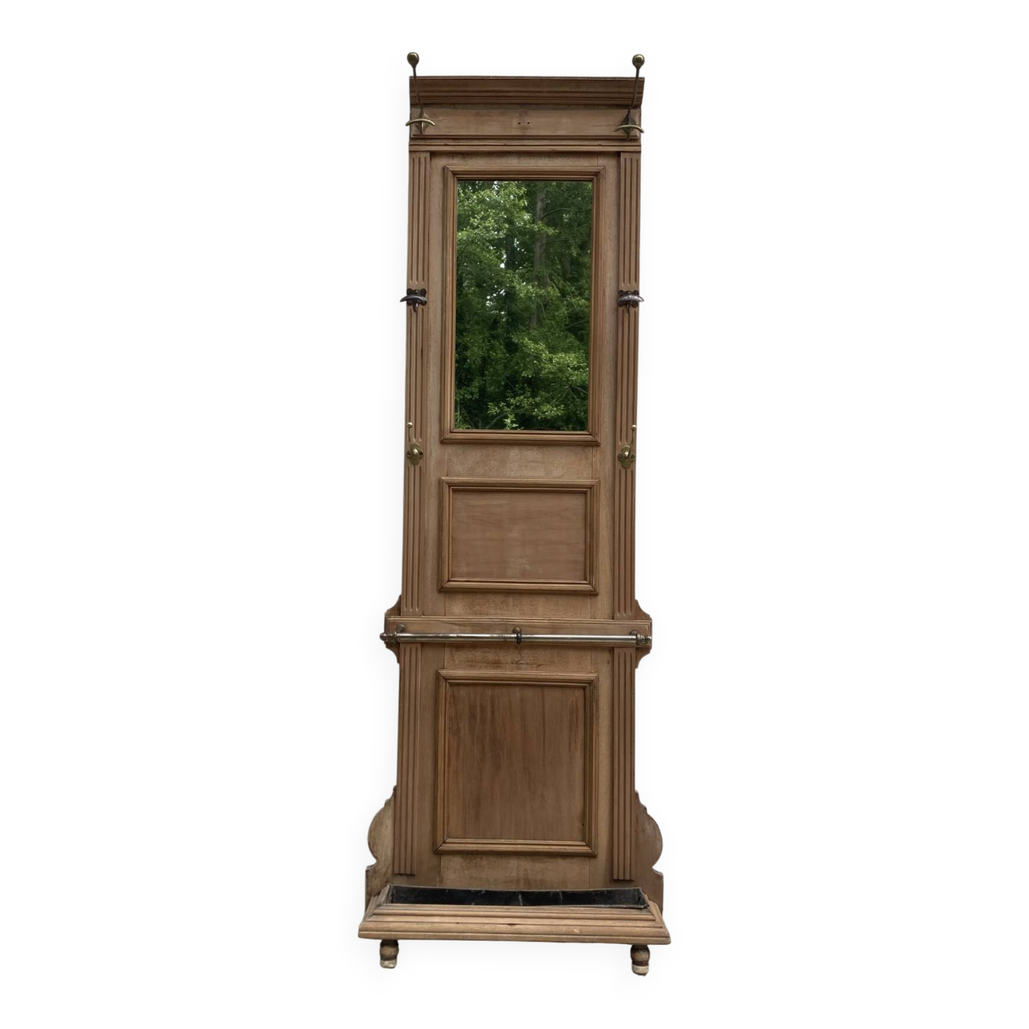 Coat rack with mirror and brass