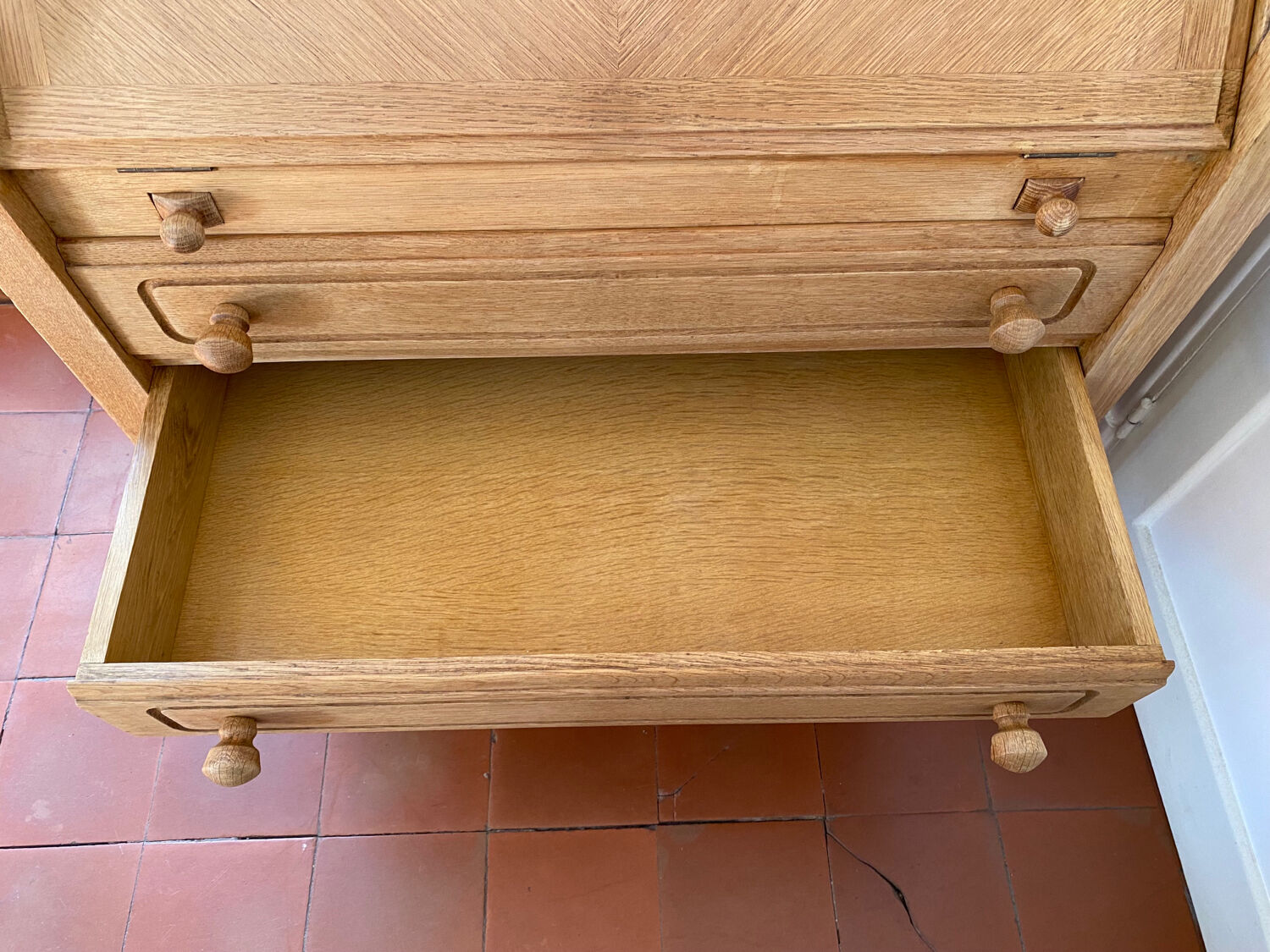 "Donkey's back" secretary by Guillerme and Chambron