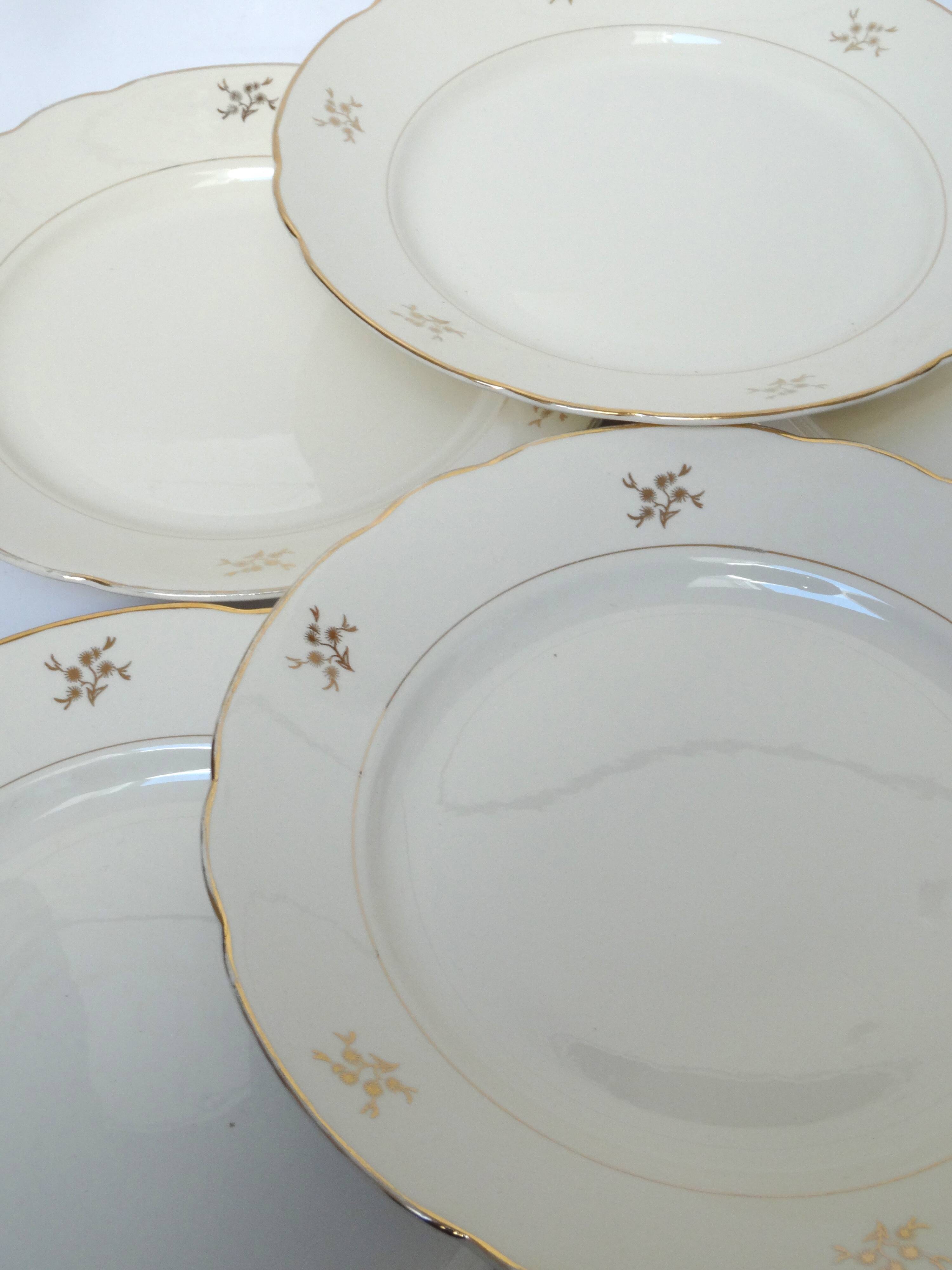 6 Villeroy & Boch flat plates