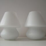 Lampes blanches vintages SCE