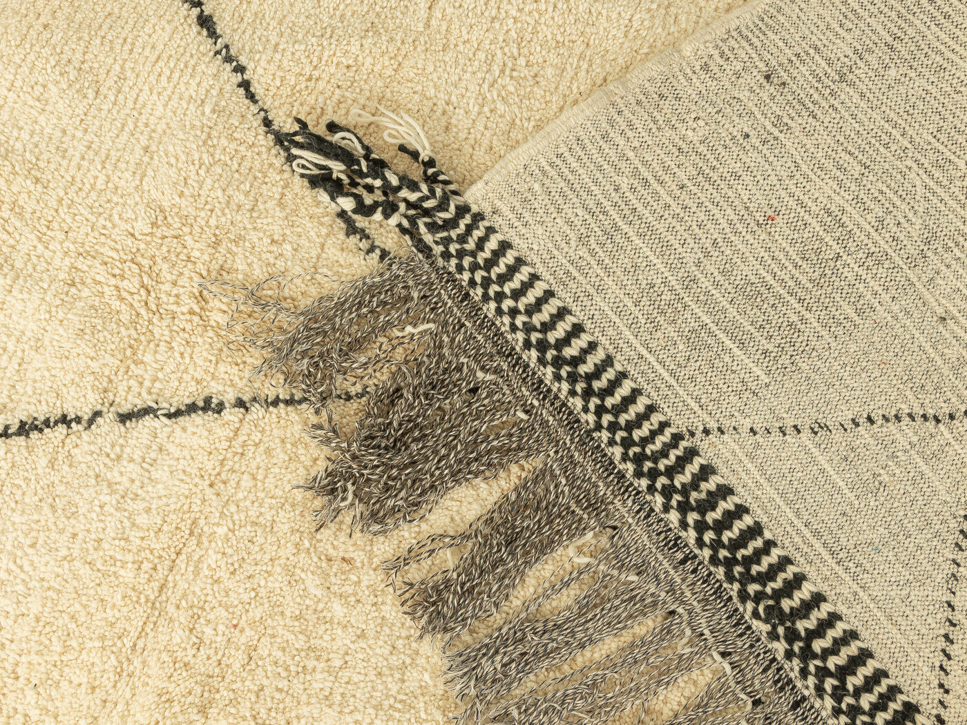 Traditional beni, berber rug, 210 x 320