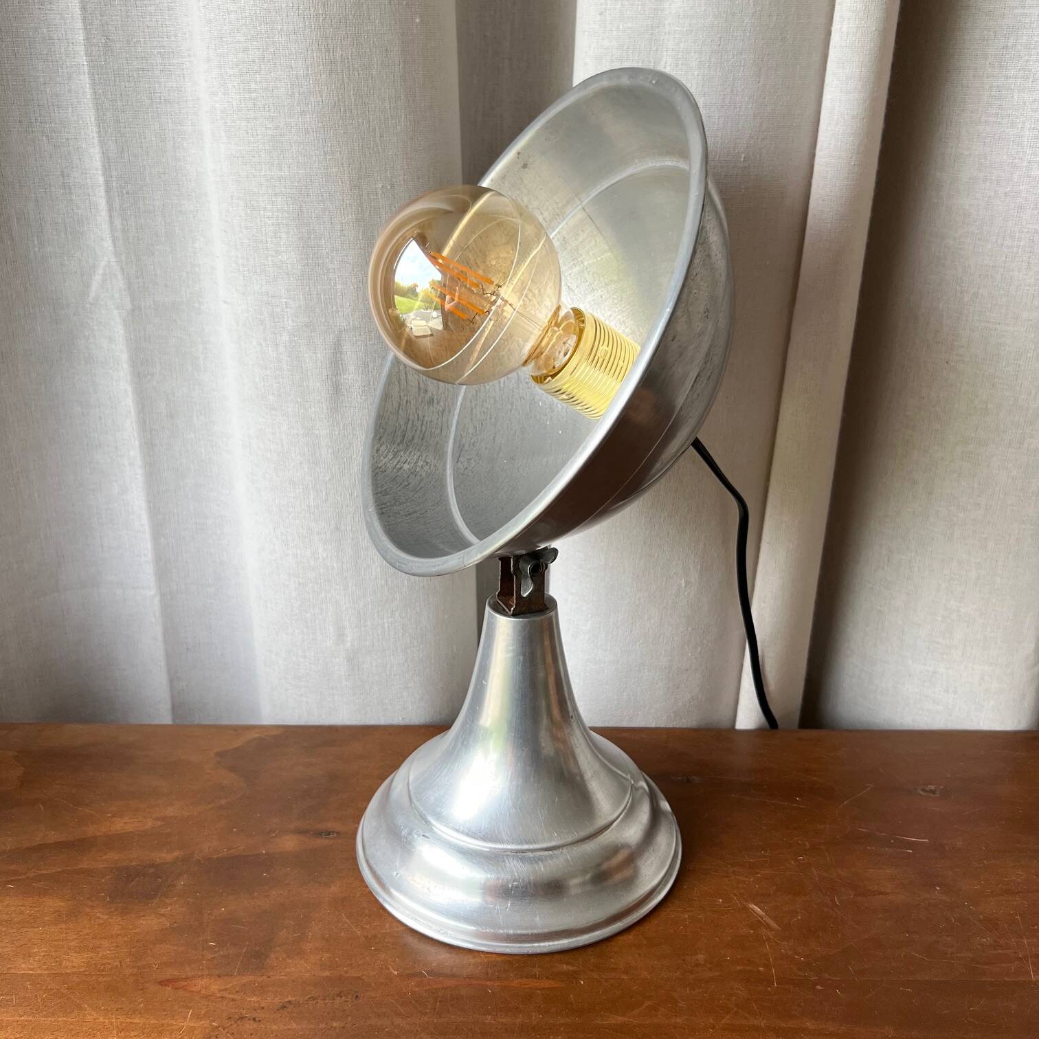 Industrial aluminum lamp
