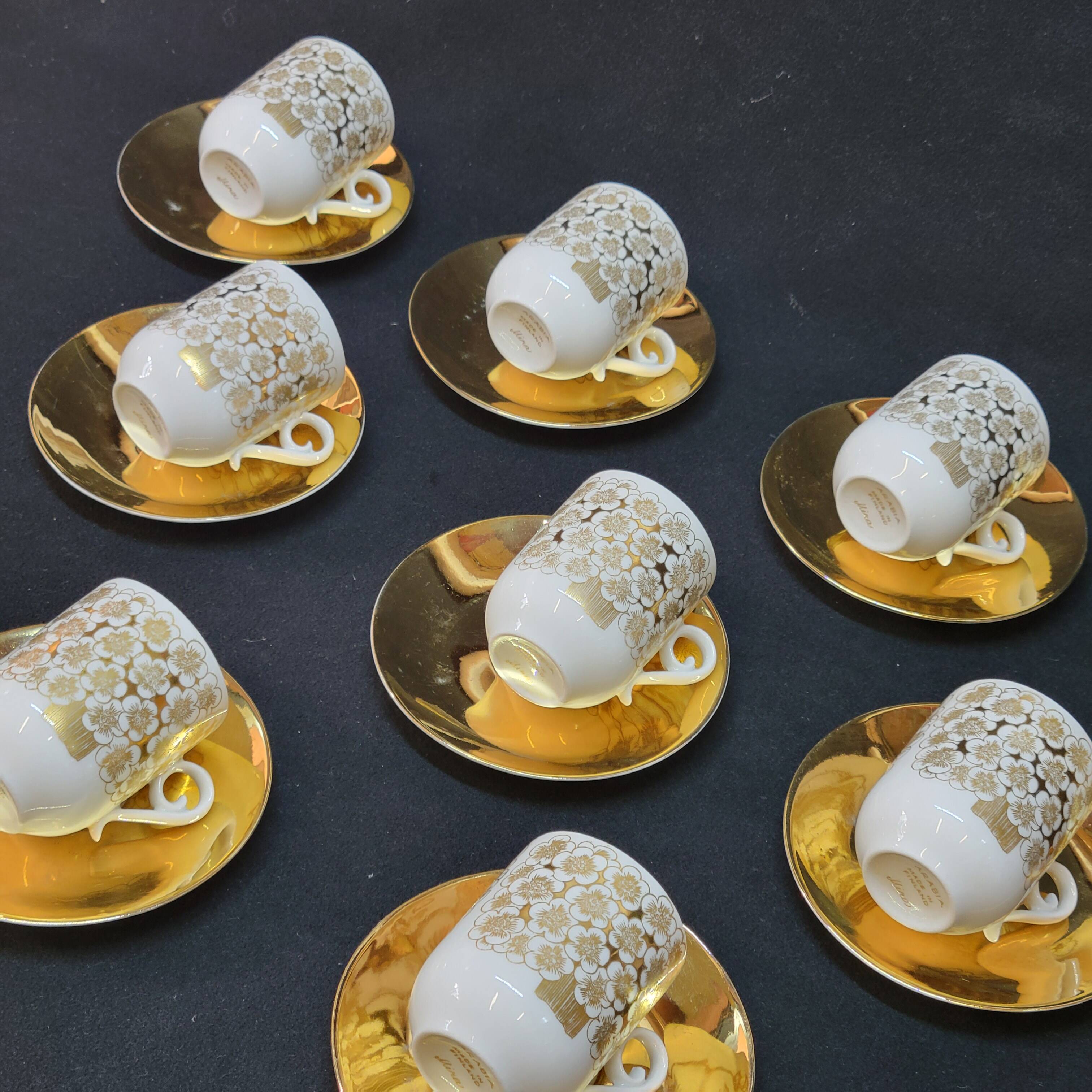 9 tasses à café et soucoupes Mira par Esteri Tomula pour Arabia Finland