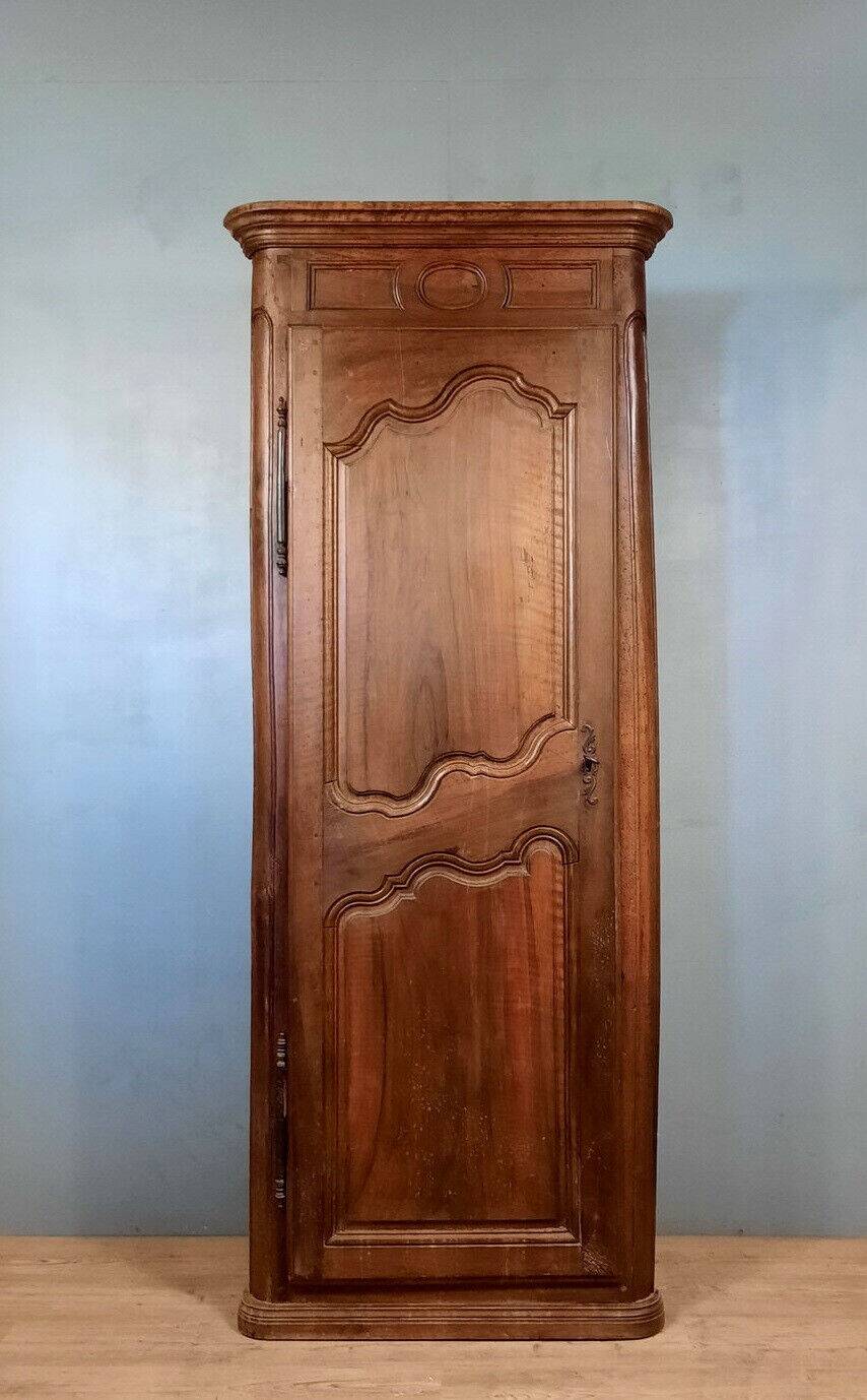 Louis XV style corner in walnut circa 1800