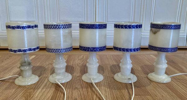 Ensemble de cinq lampes Design scandinave albâtre 1950.
