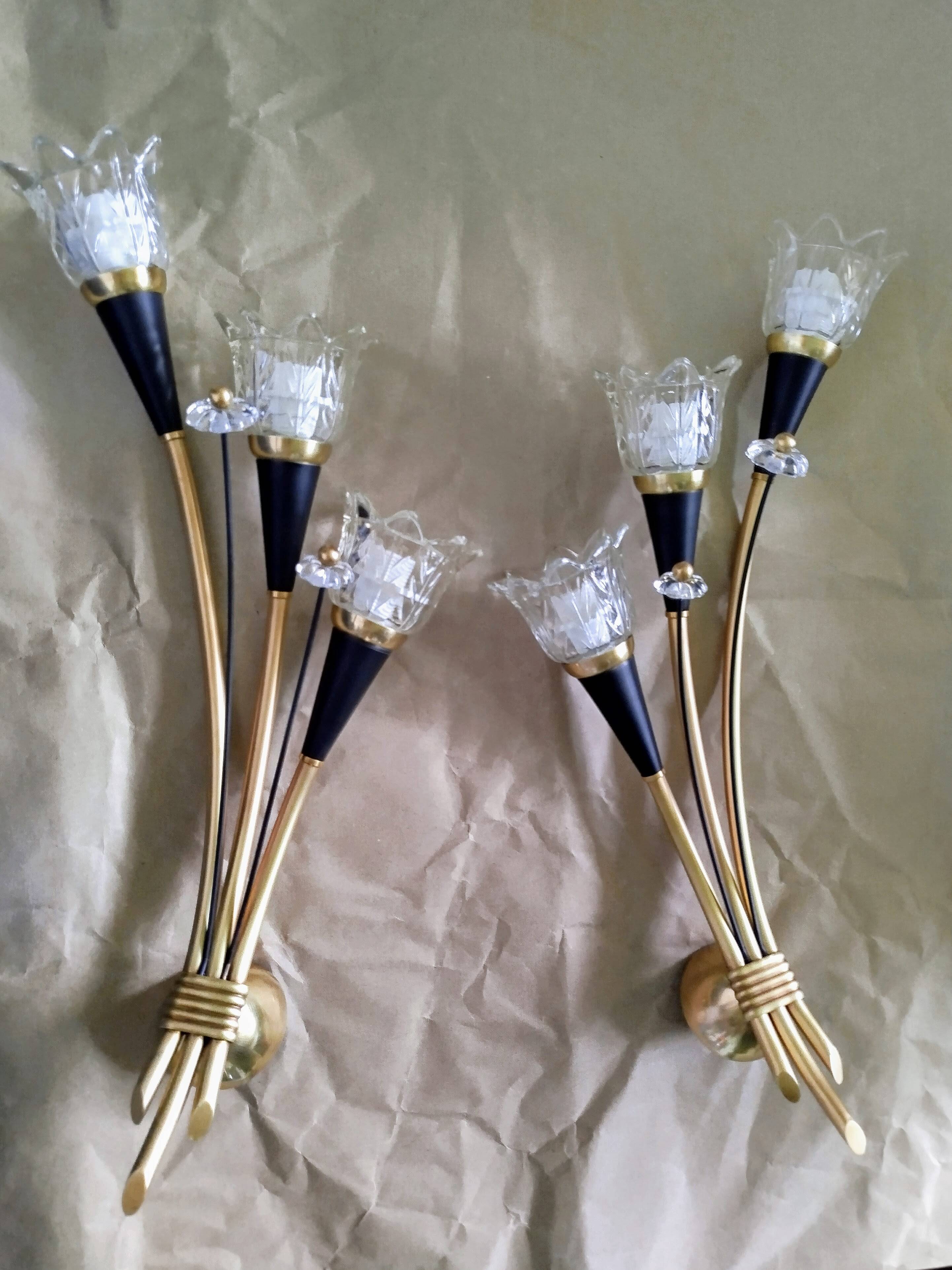 Pair of Lunel wall lights in brass and glass