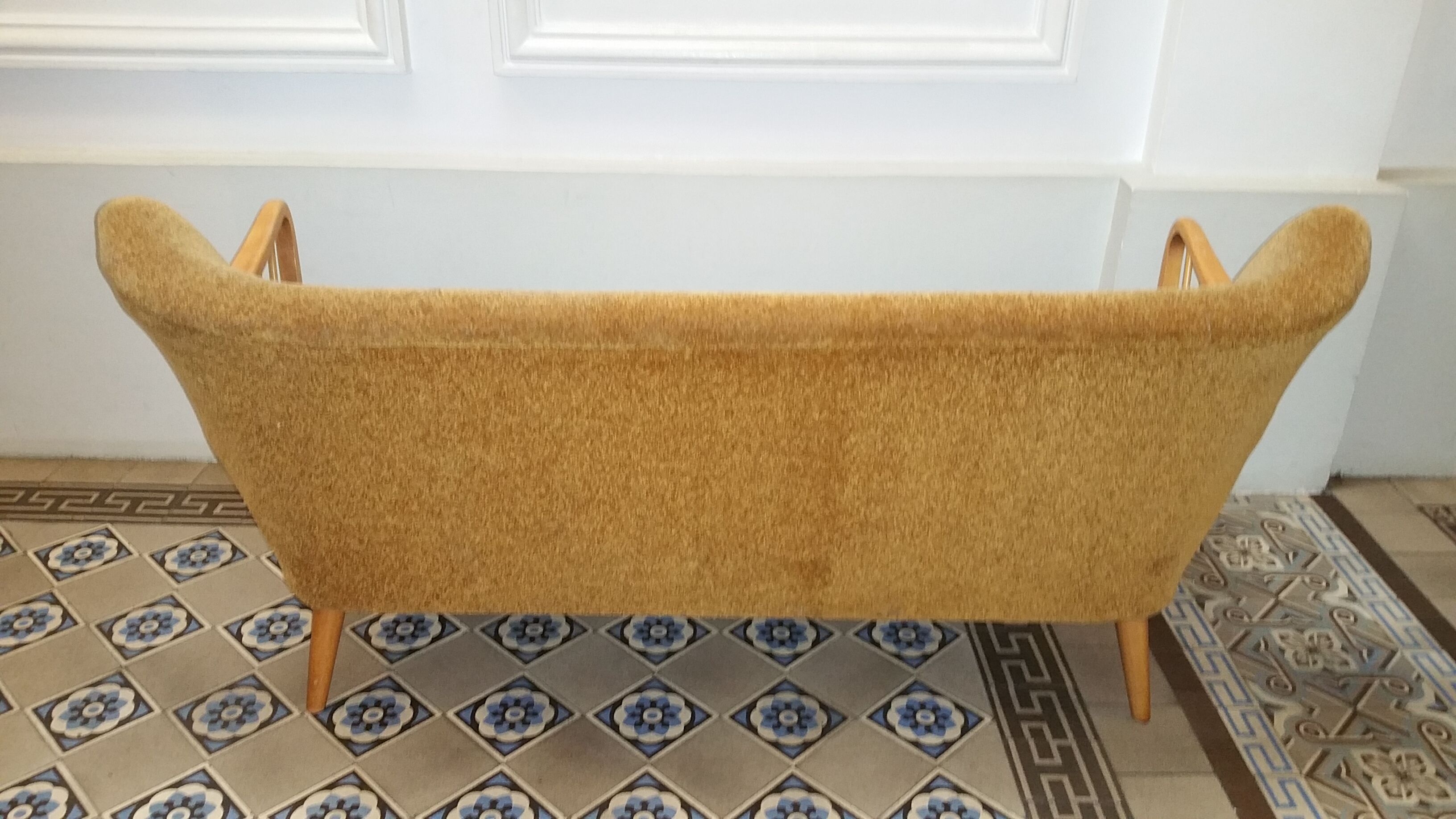 Sofa sofa Danish Scandinavian organic vintage 50/60s golden yellow