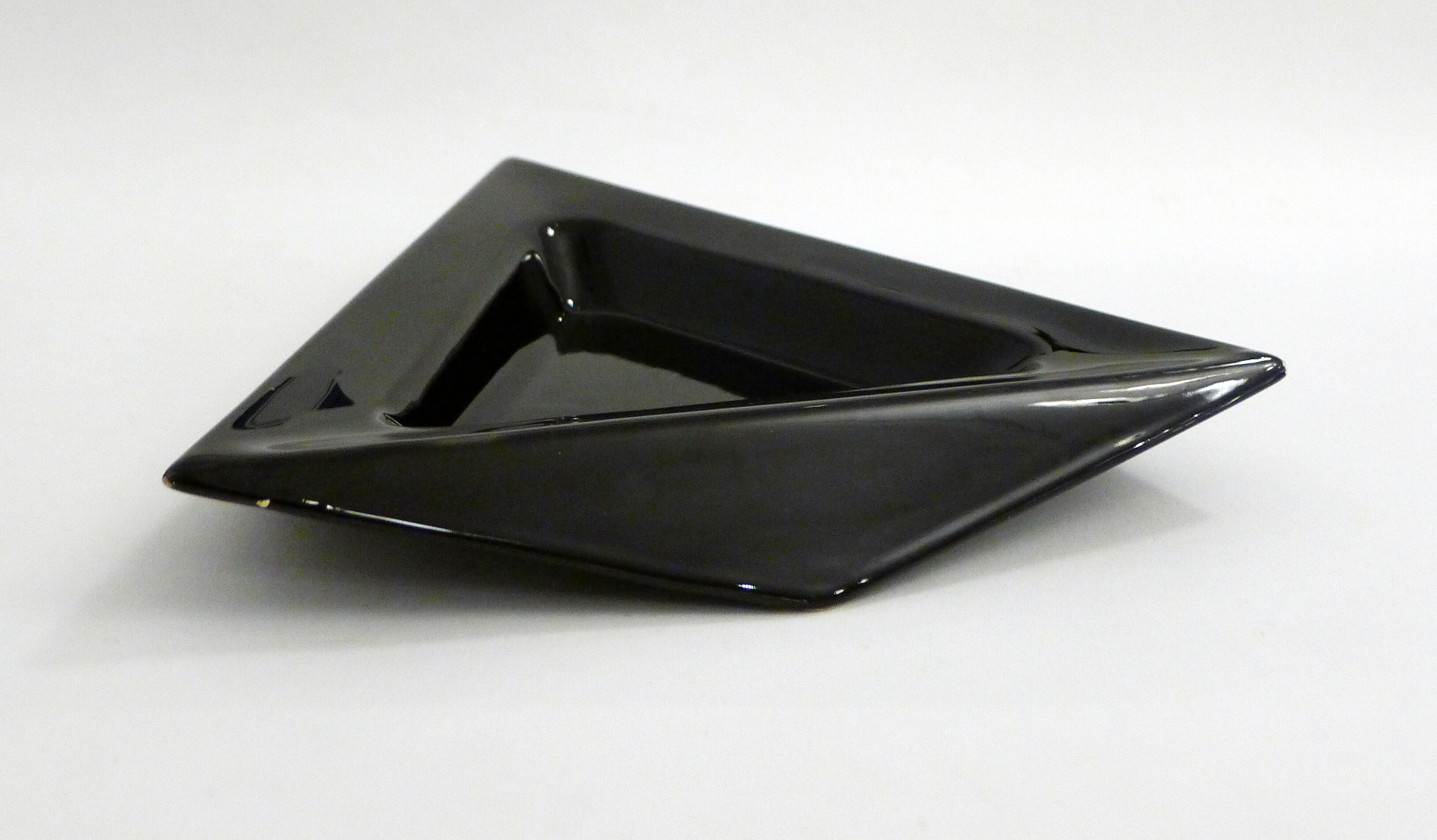 Black triangular trinket bowl