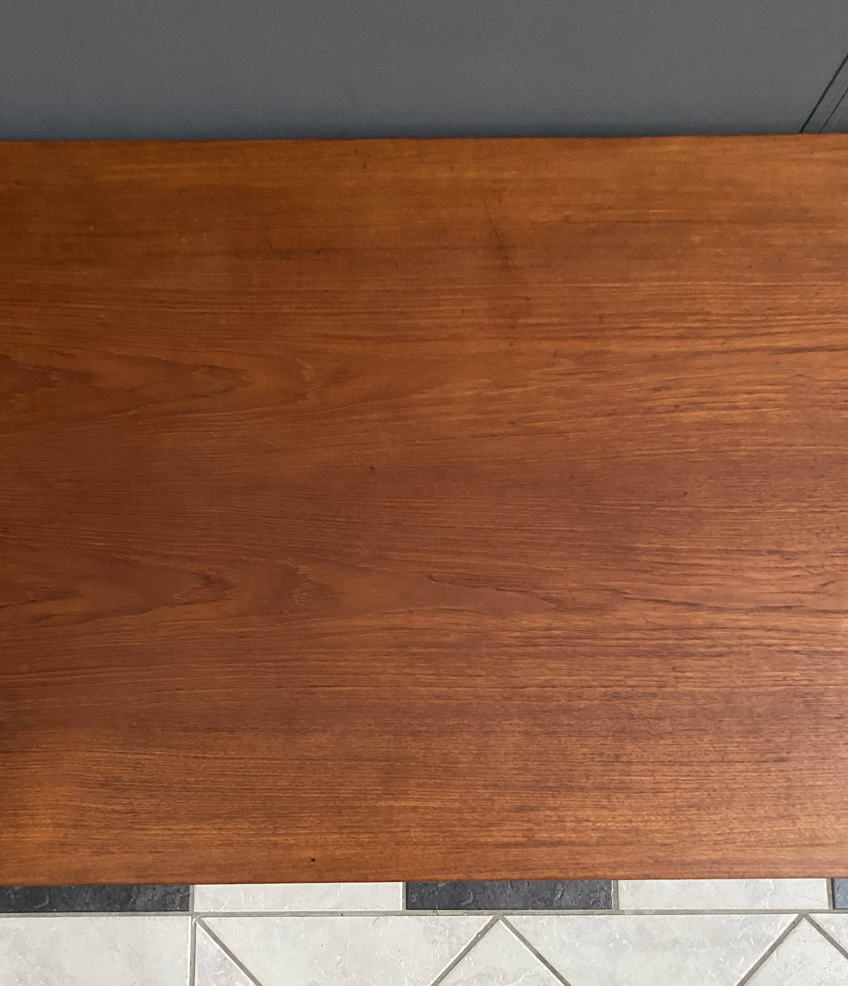 Large Teak coffee table with serving tray 1970s EMC Mobler Denmark