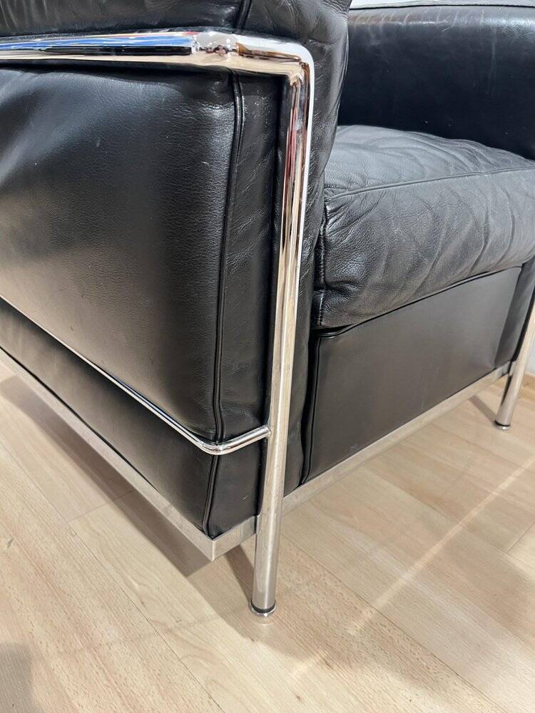 Black Leather LC2 Club Chair with Chromed Frame by Le Corbusier for Cassina, 1965