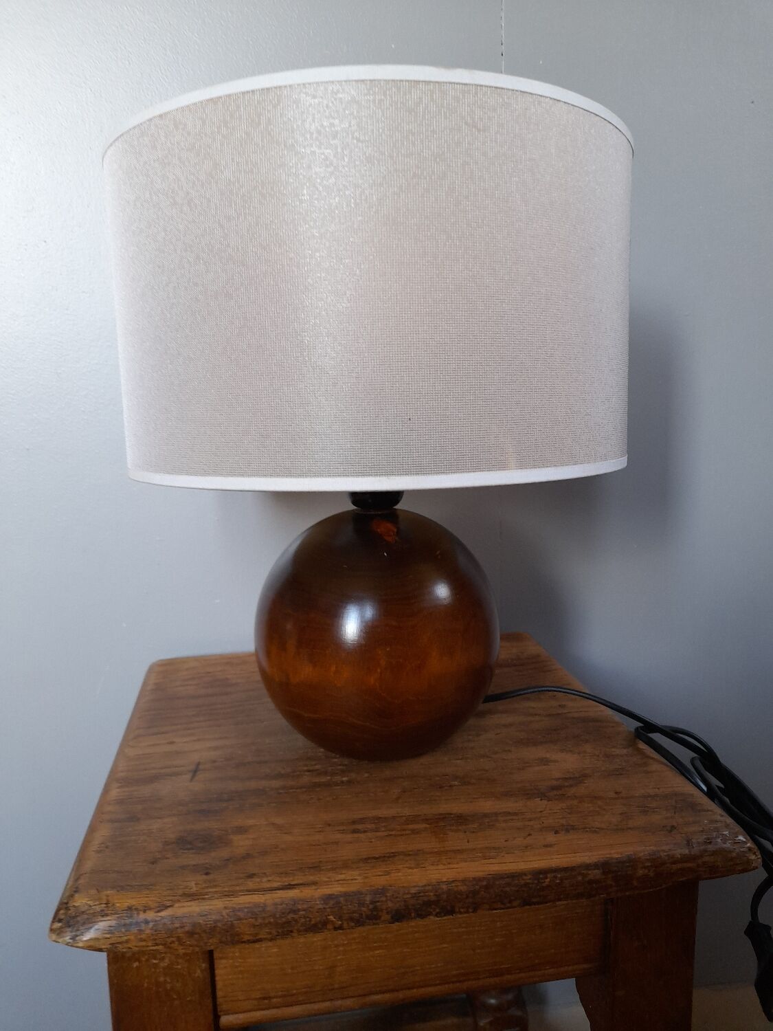 Table lamp foot ball dark solid wood Tournerie du sou, France