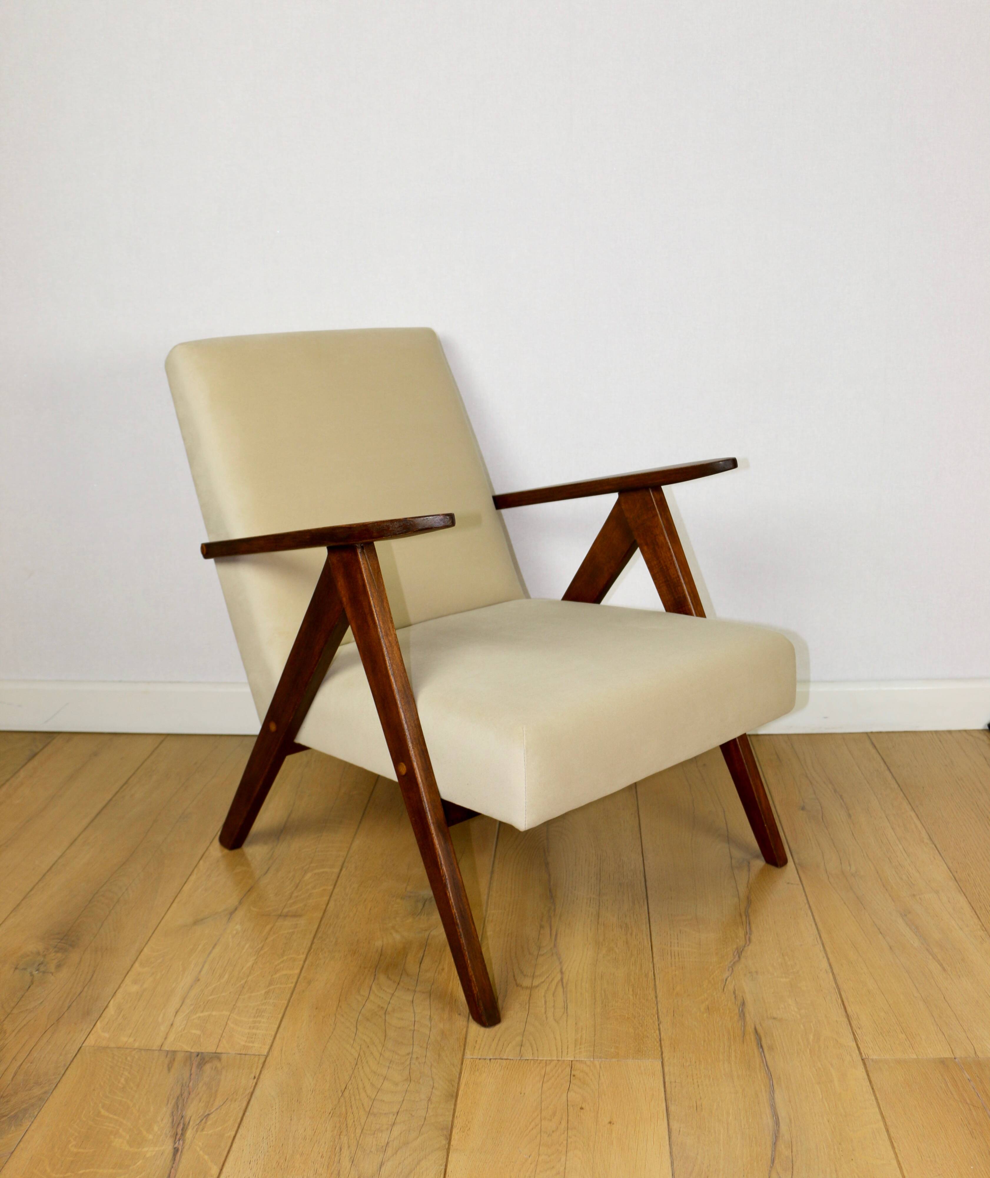 Vintage armchair B-310 VAR beige velvet from the Jade series - 2 pieces available