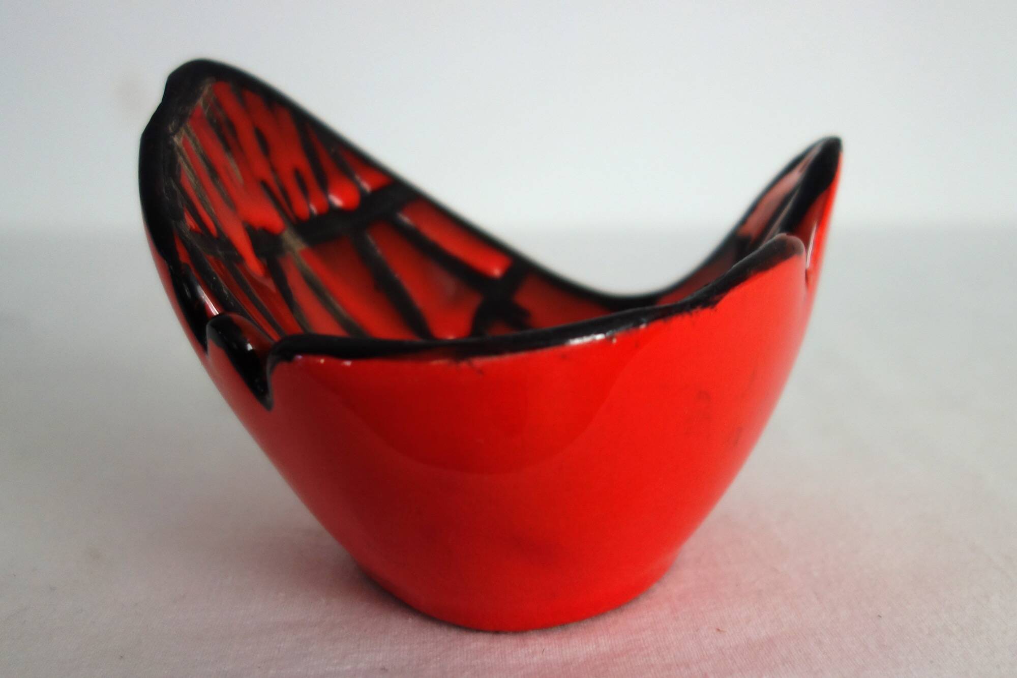 Roger Capron ceramic empty pocket, Vallauris circa 1955