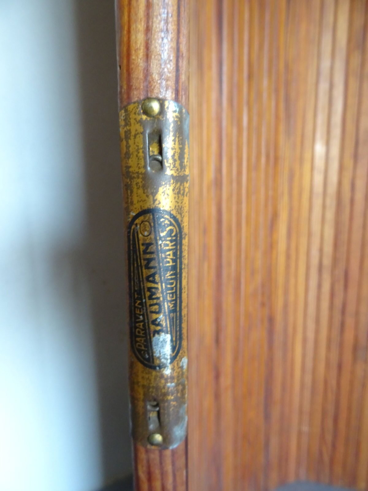 Pair of Baumann screens