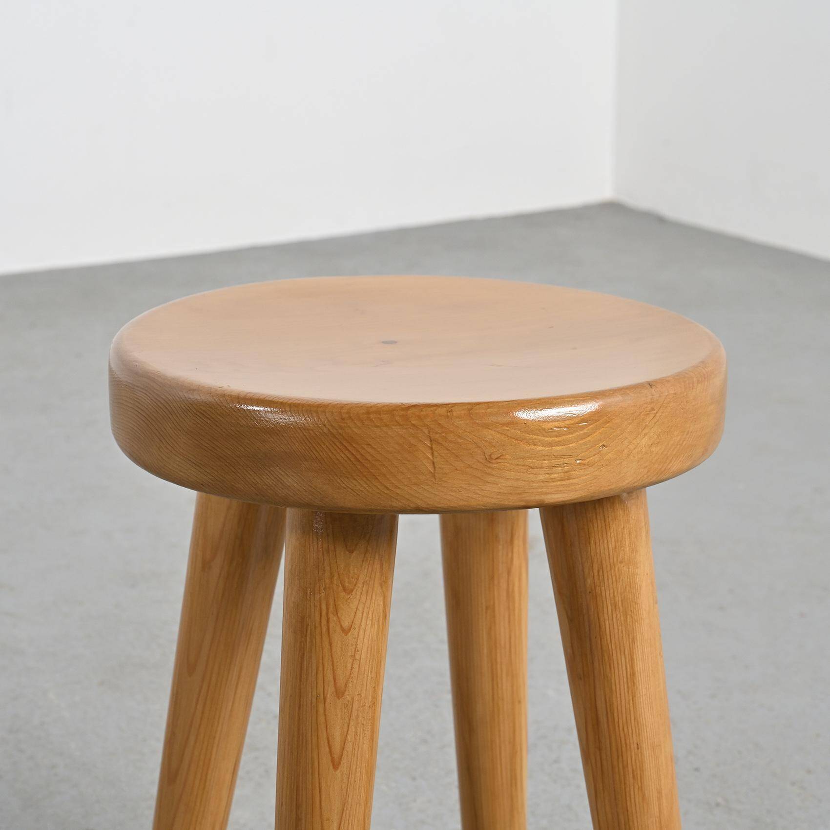 Tabouret en pin par René Martin, France, vers 1965