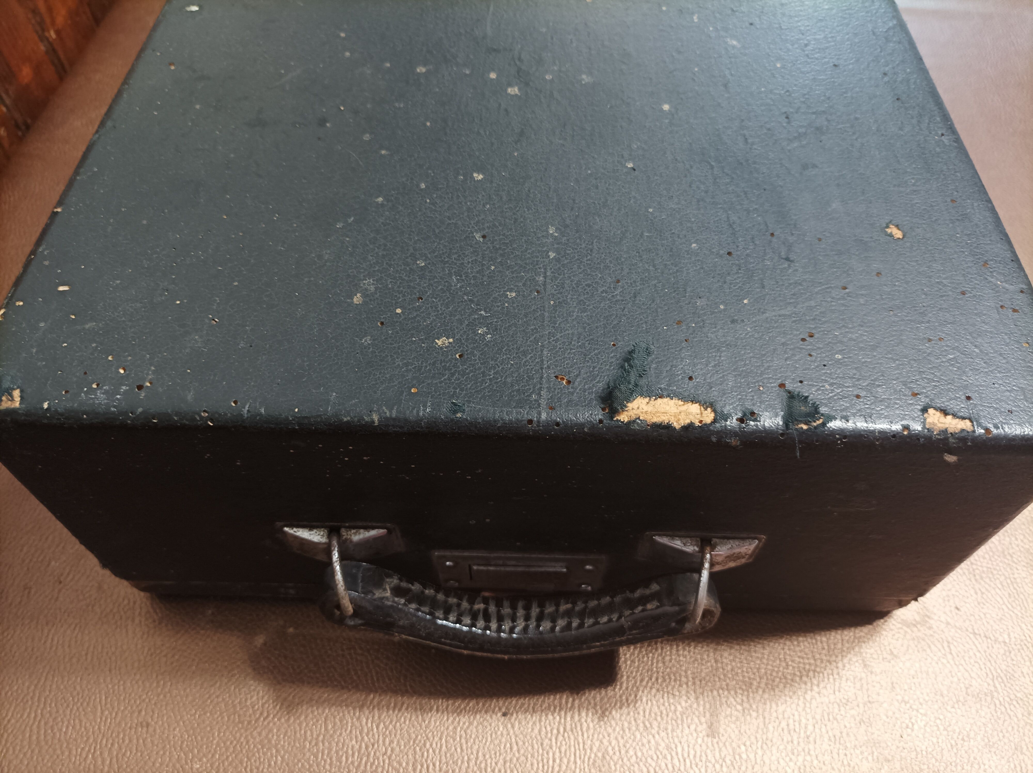 Old typewriter Olivetti Studio 42 40s/50s