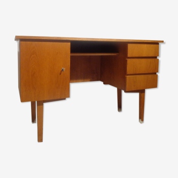 Vintage Scandinavian desk of the 60s in light wood