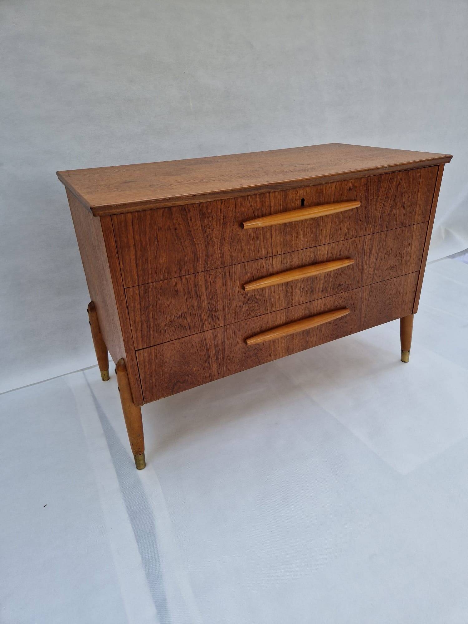 Commode en teck, Danemark, années 1970