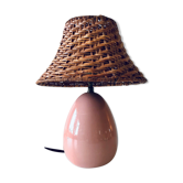 Lampe de table en rotin rose