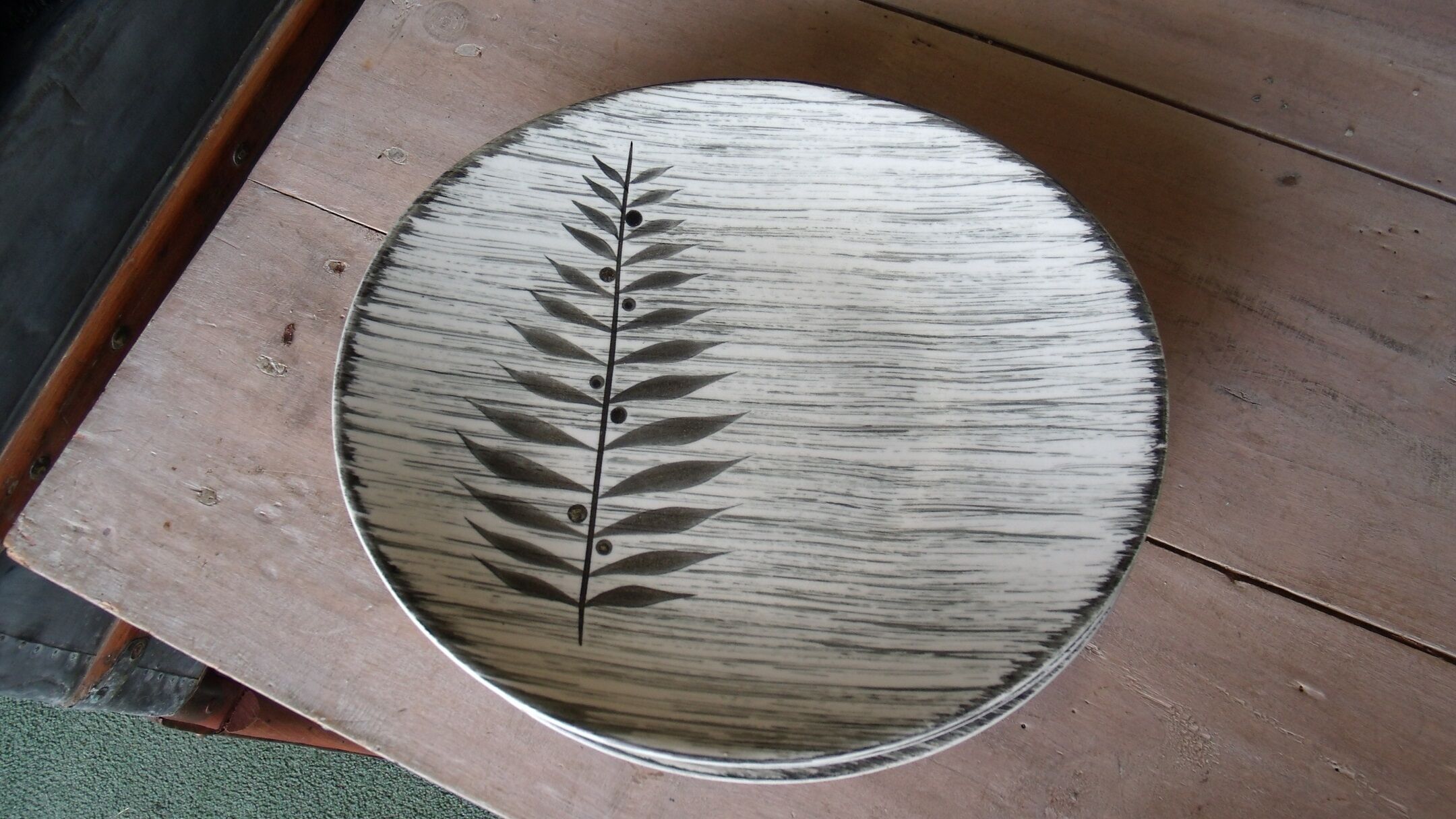Lot of 8 plates 70s