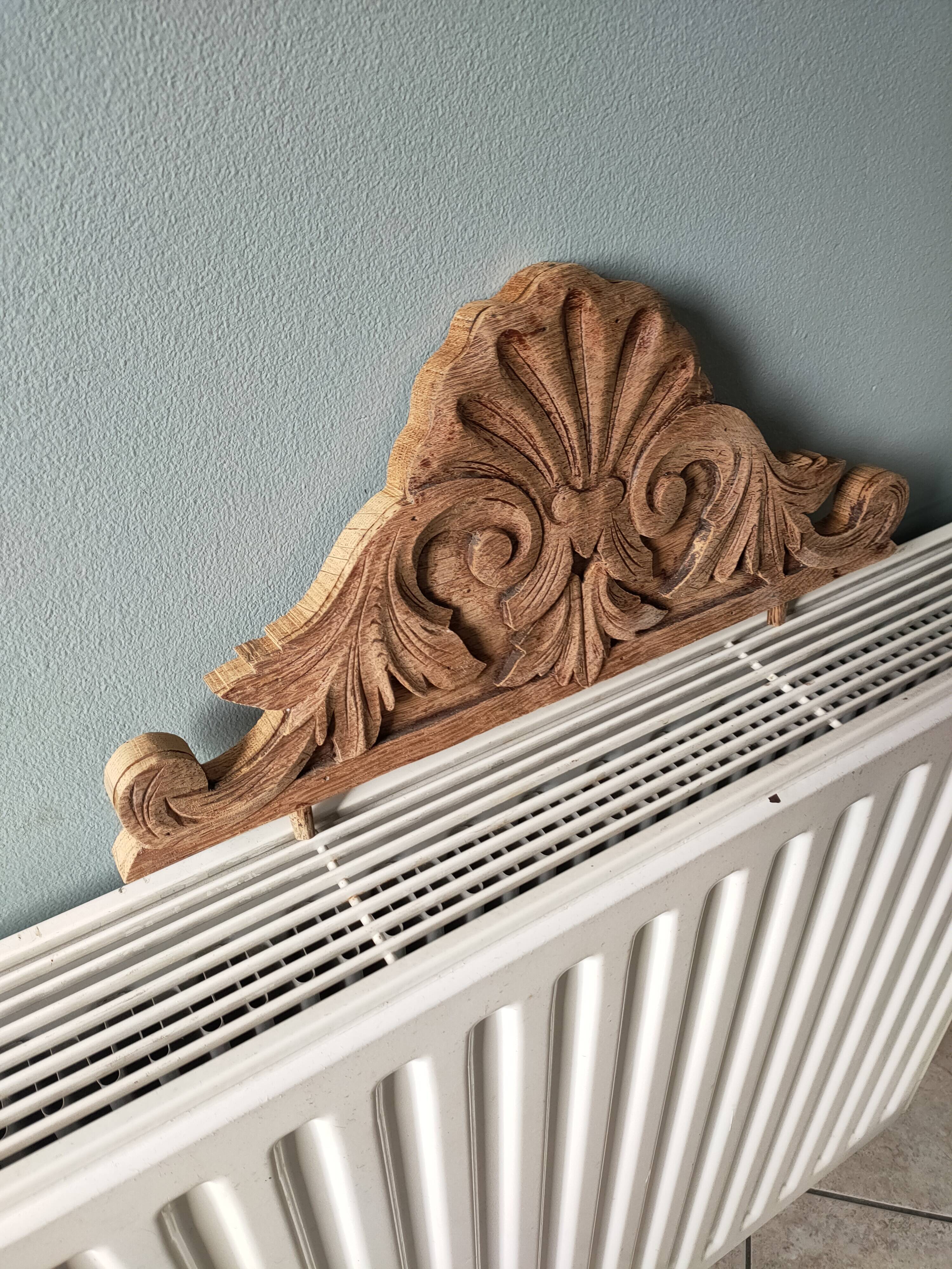 Old oak pediment