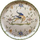 Decorative pie dish in Moustiers porcelain