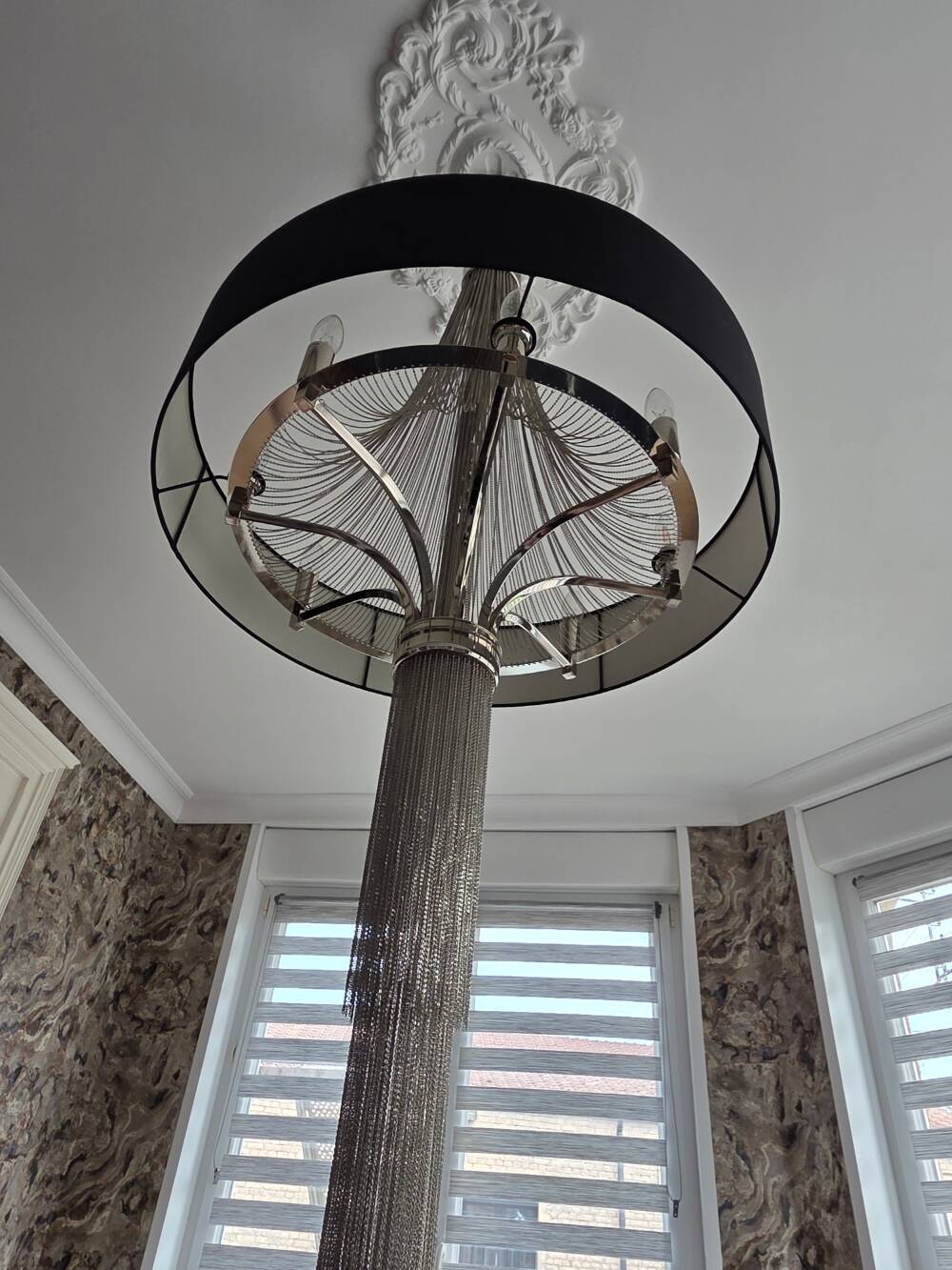 “Stravagante” chandelier by Patrizia Garganti