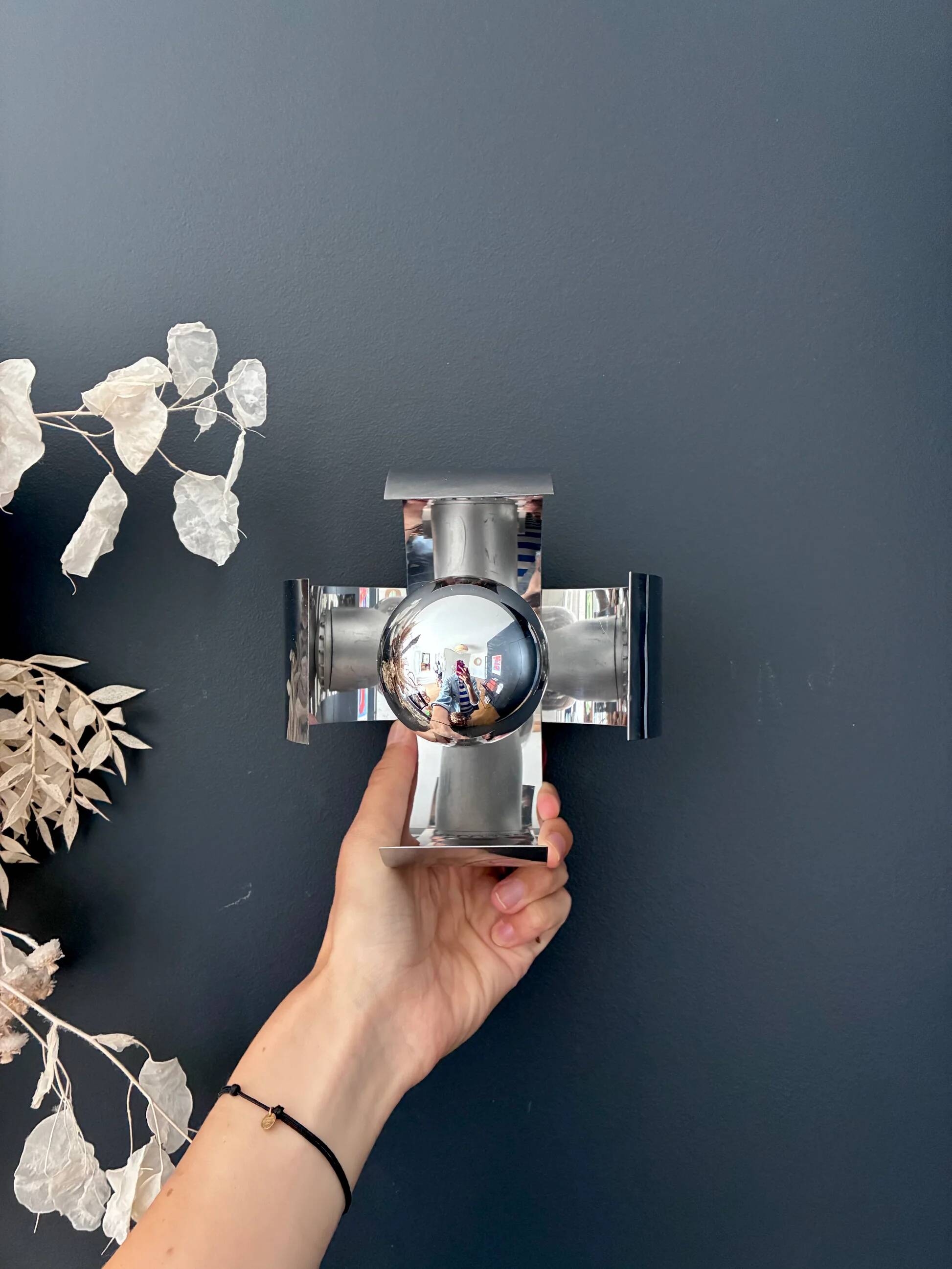 "Space Age" pair of chrome metal wall lights - 1960