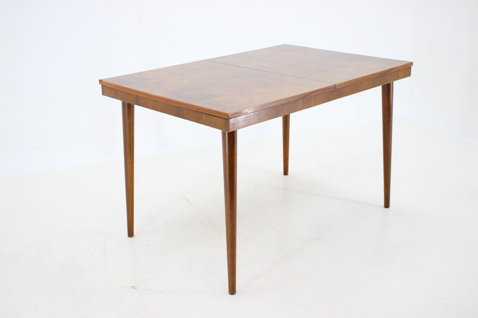 1960s Walnut Extendable Dining Table in Gloss Finish, Czechoslovakia