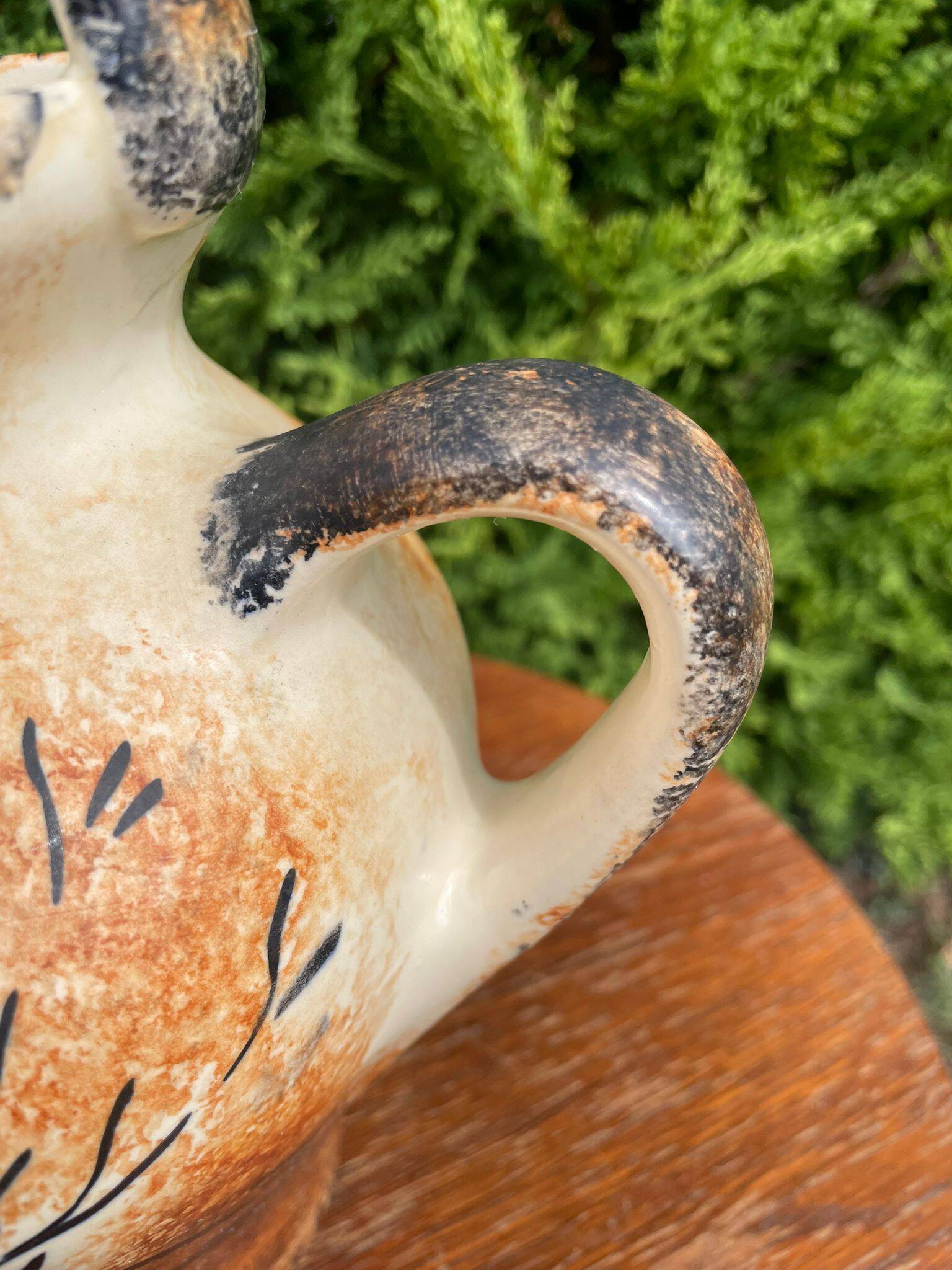 Lascaux prehistoric decorative pottery by Bruno Dose