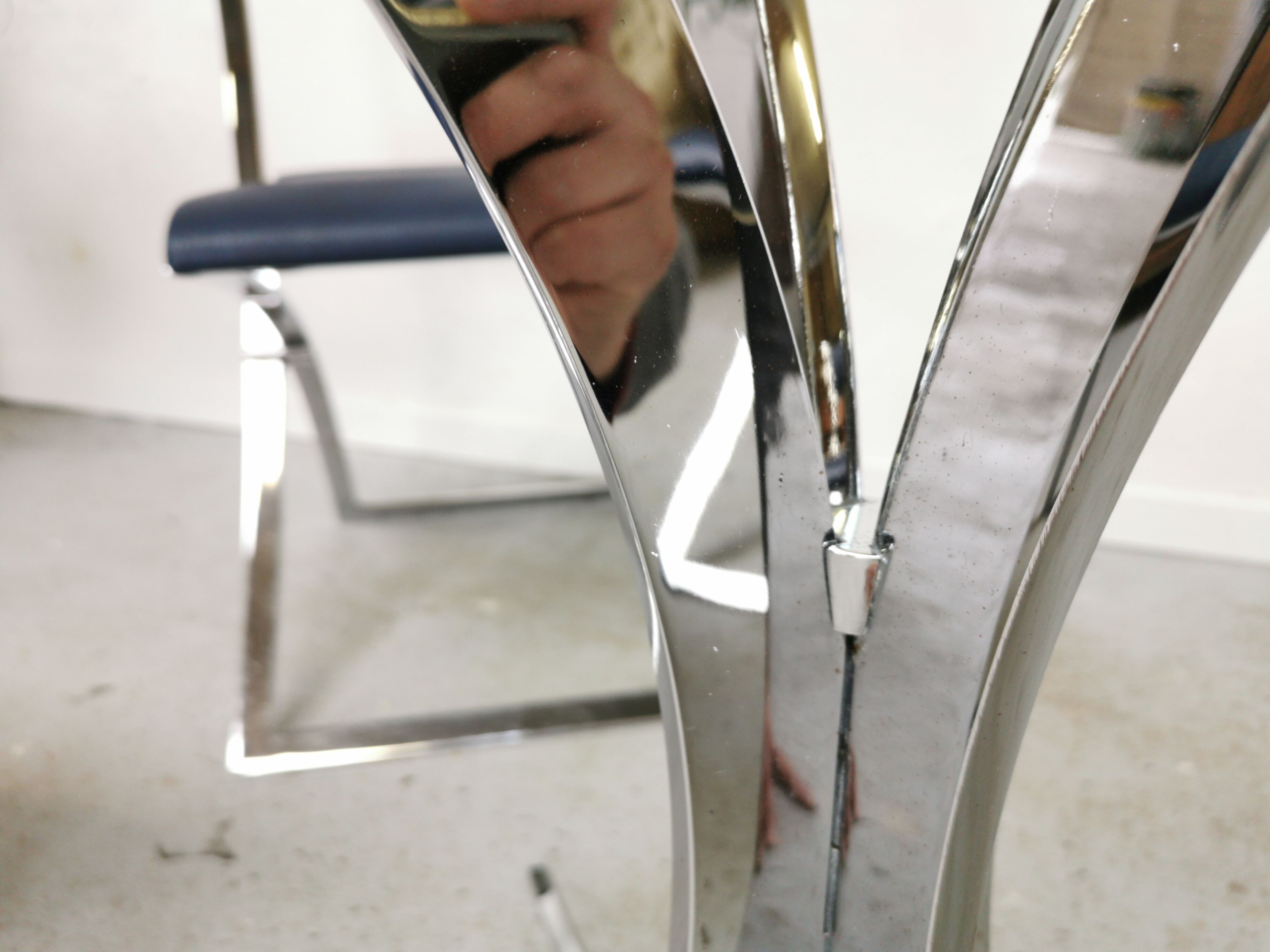 Table vintage verre et chrome 1970