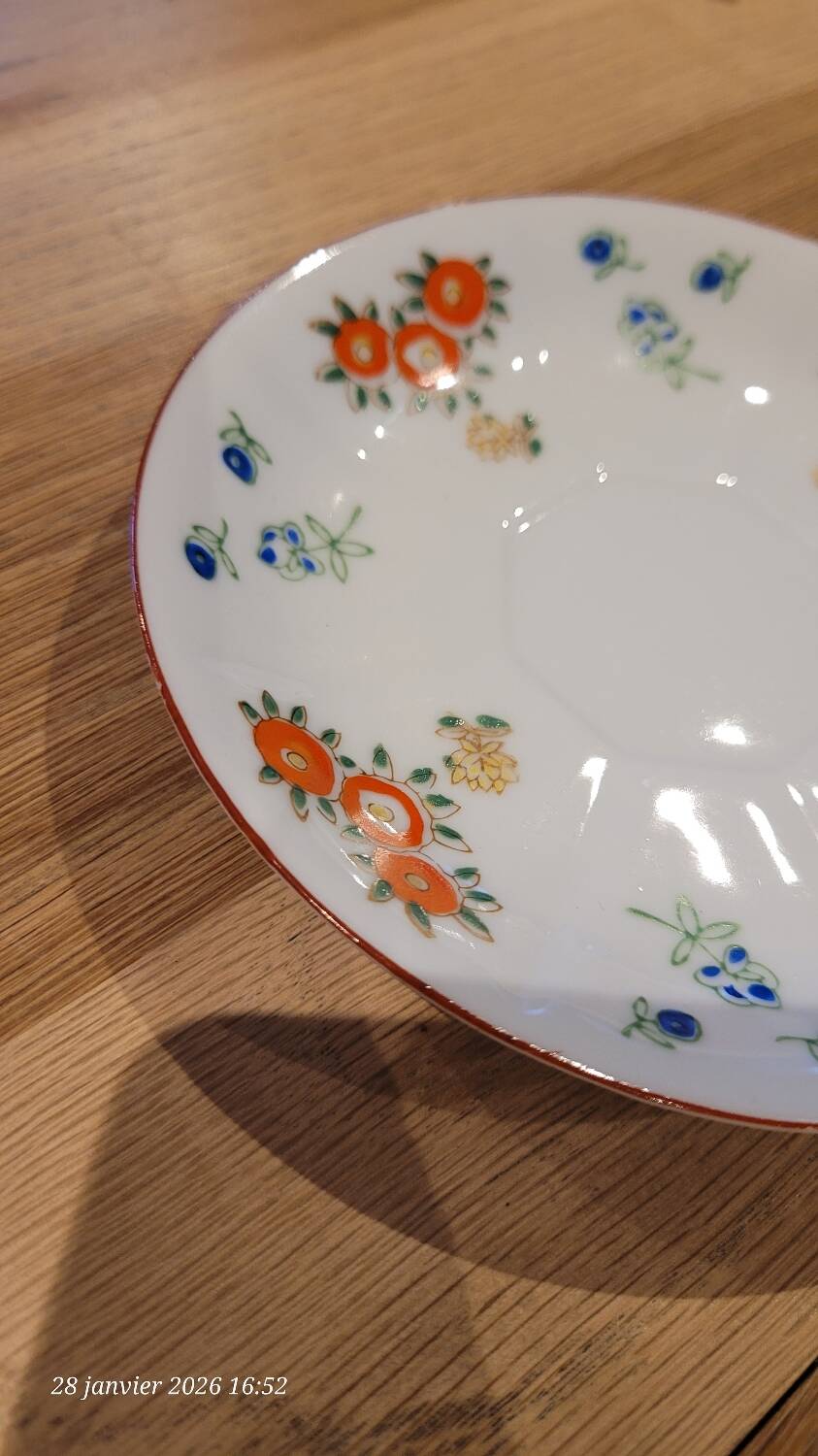 3 cups and saucers in fine porcelain