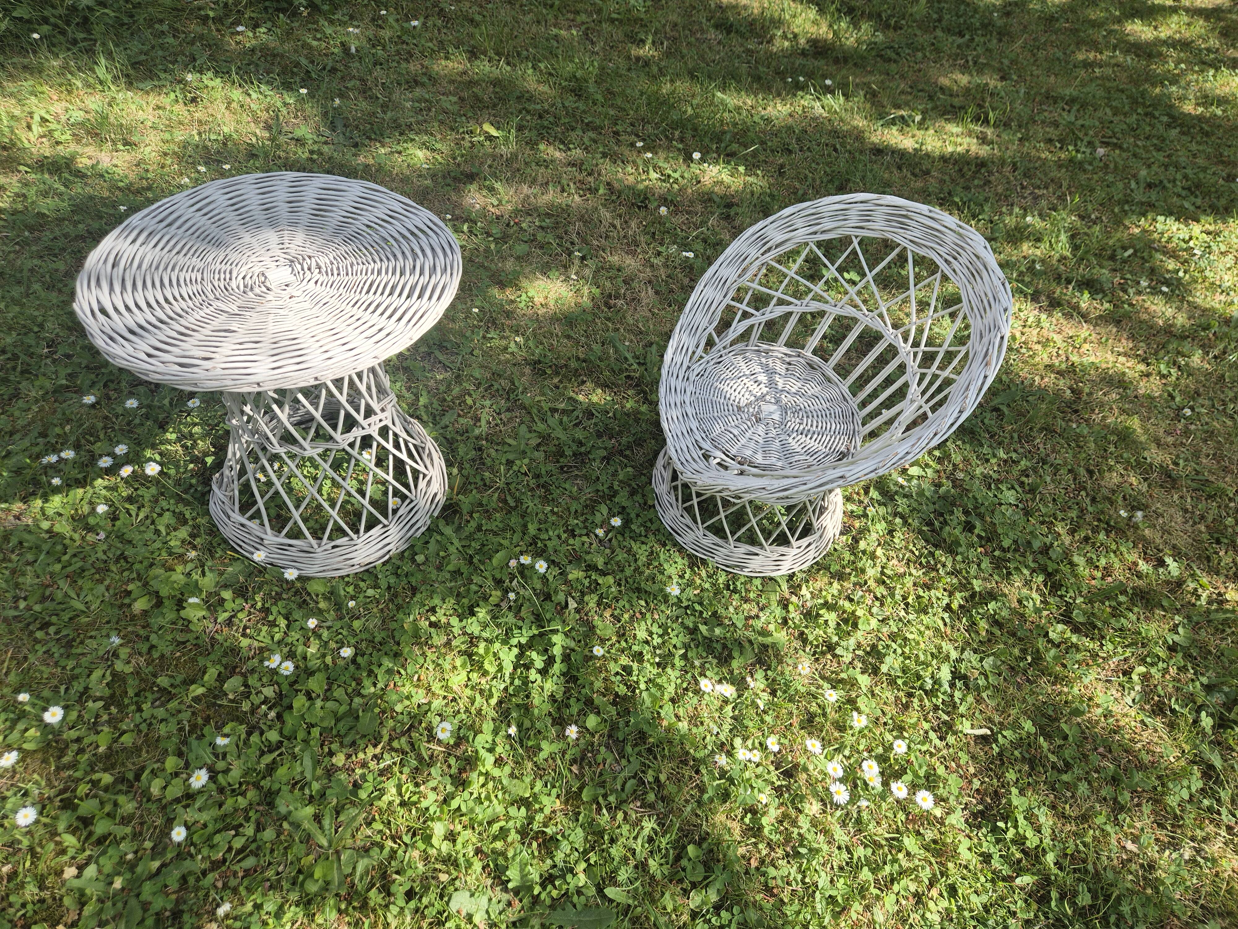 Ensemble vintage salon fauteuil et table enfant en rotin blanc
