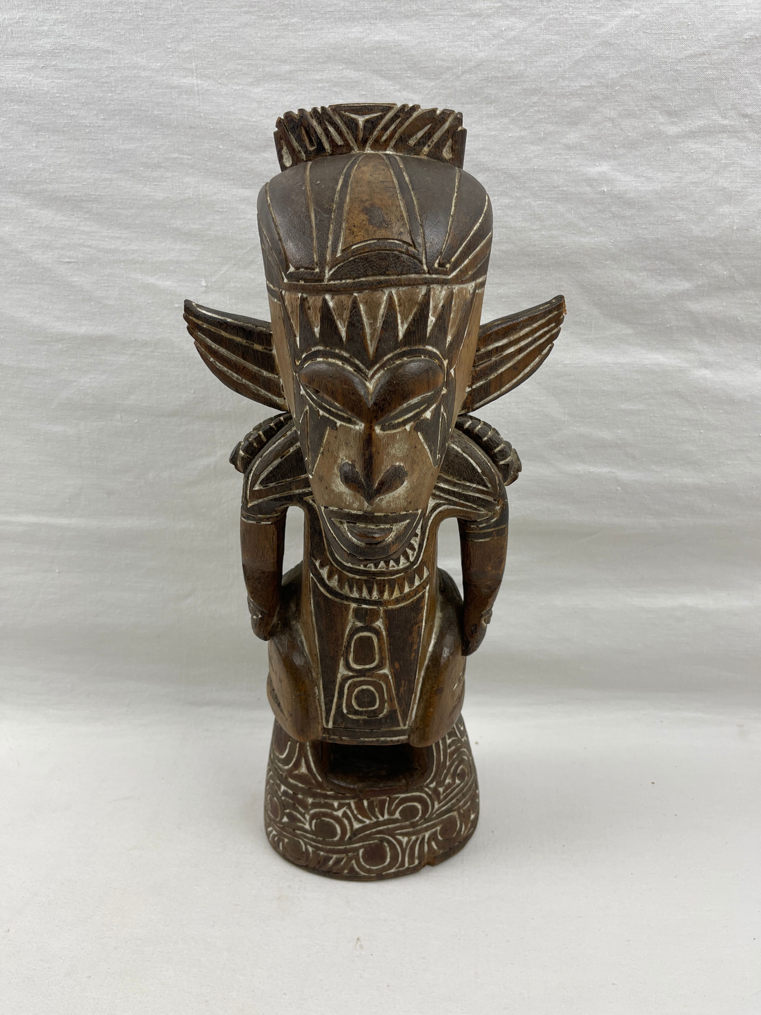 Tiki of Oceania, 30s