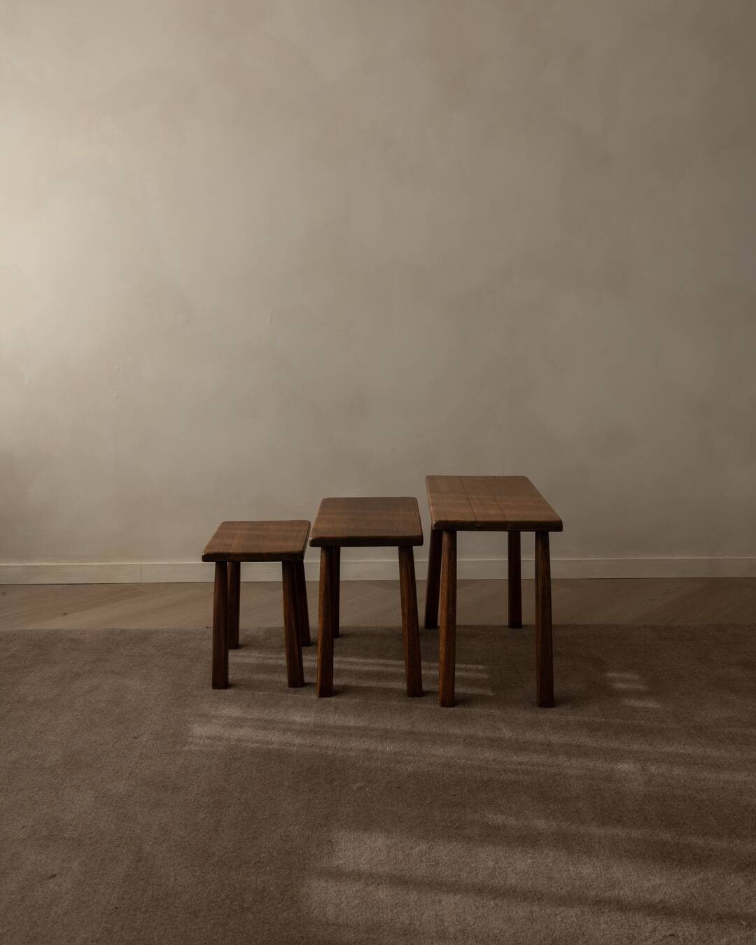 Vintage Oak Nesting Tables (Set of 3) – Rustic Modernist Side Tables, 1970s