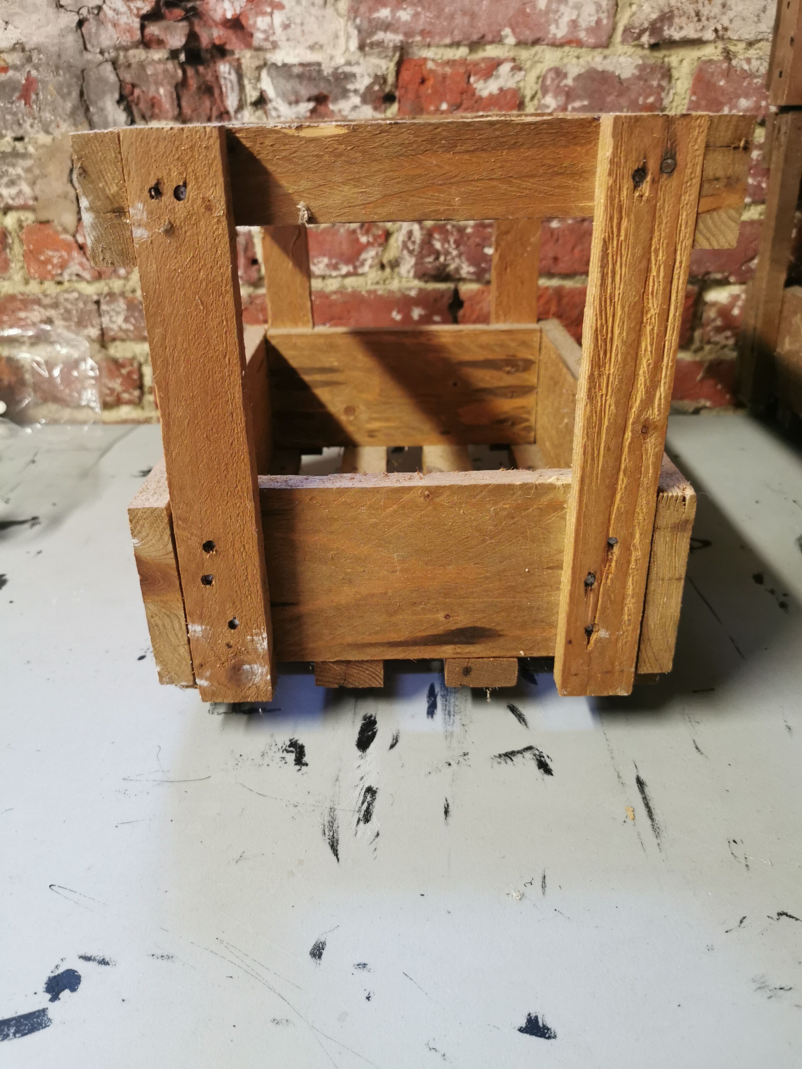 Wooden crate brasserie caulier