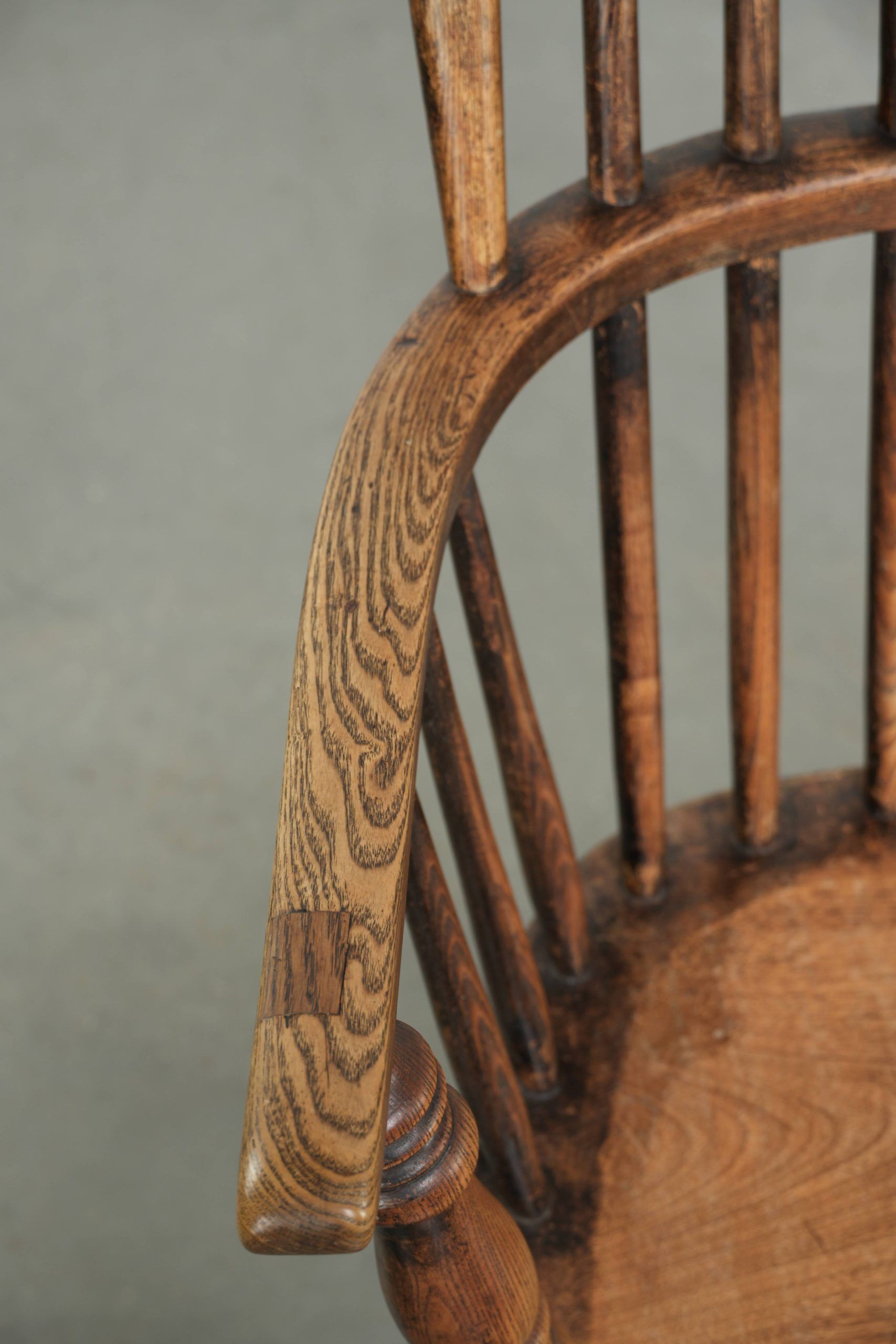 Chaise à épingles anglaise antique, chaise Windsor du début du 19e siècle.