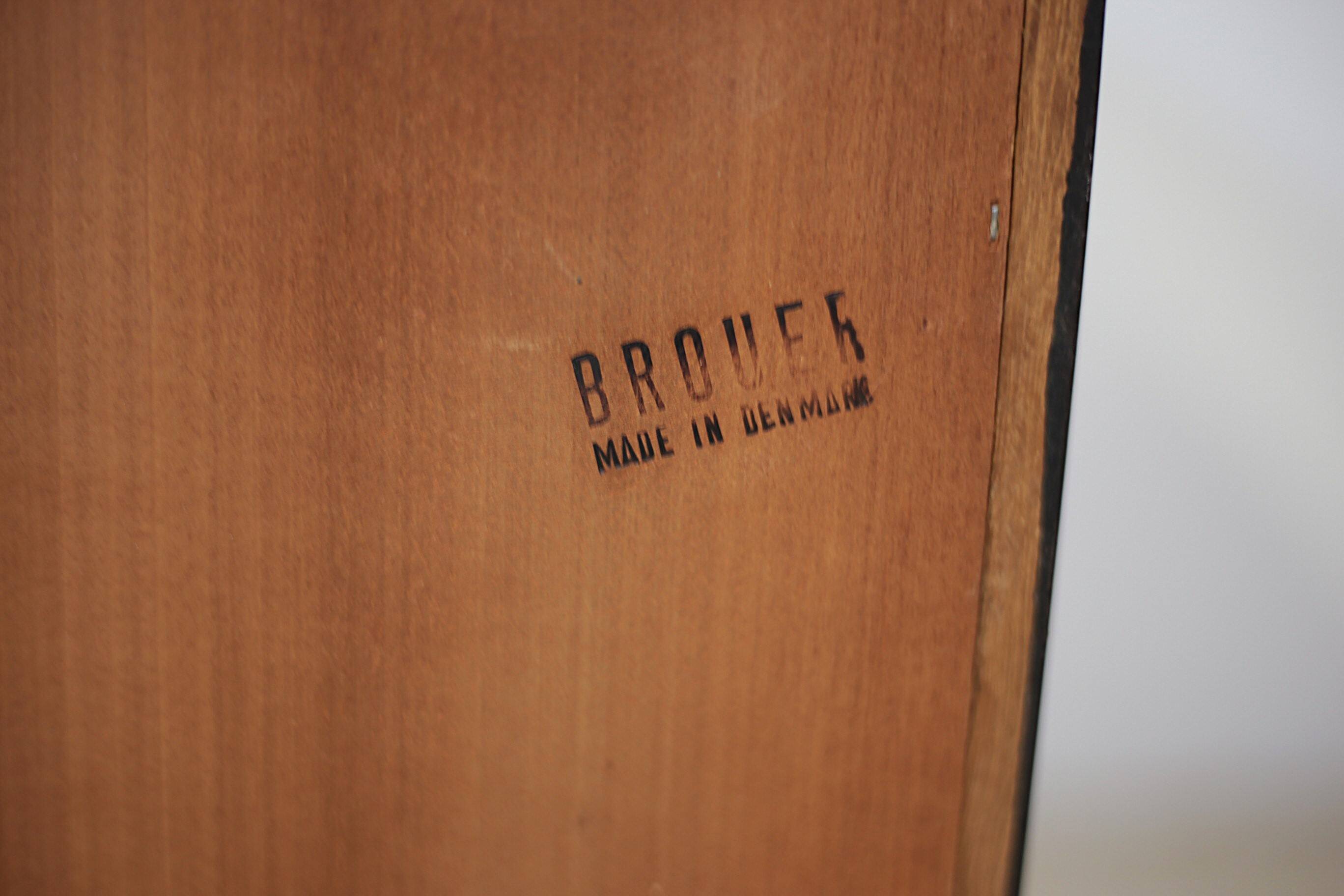 Buffet Brouer in Rosewood