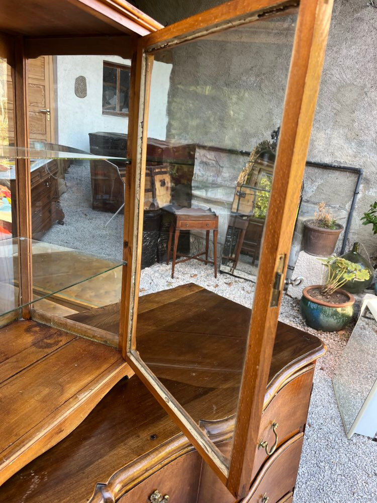 Petite vitrine ancienne