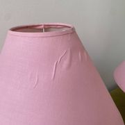 Lot 2 lampes de chevet rose bonbon