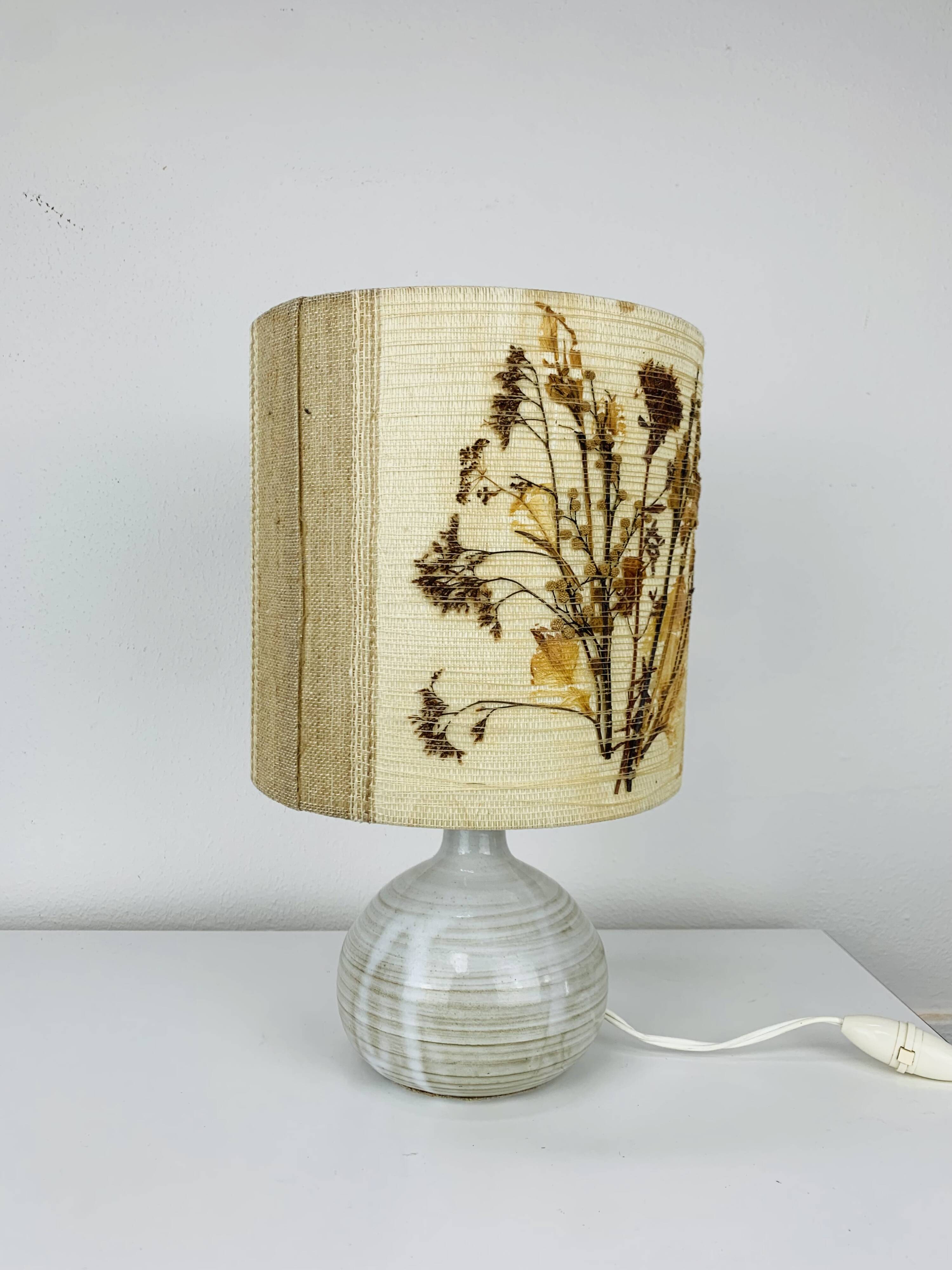 Ceramic ball lamp and dried flower lampshade