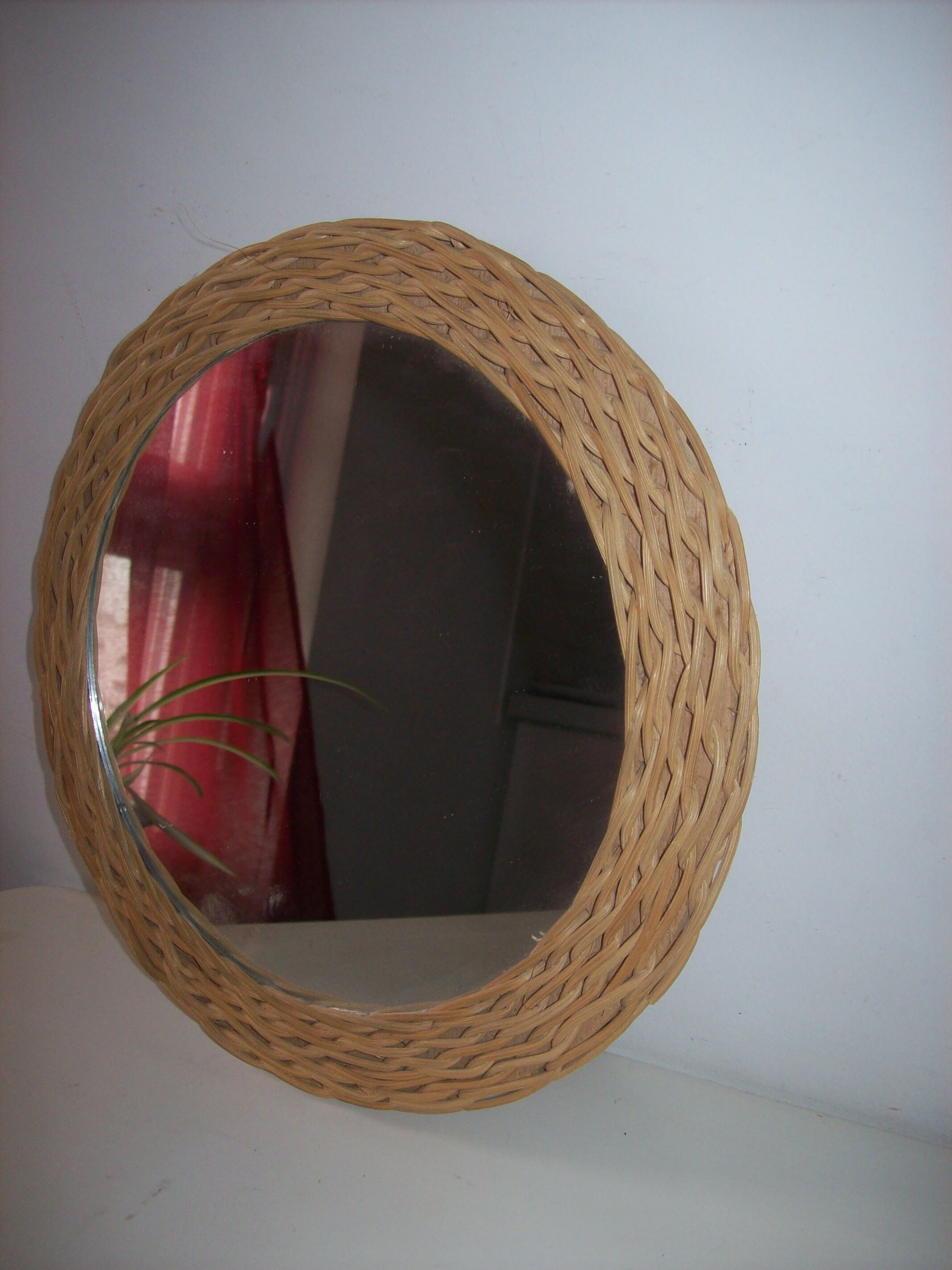 Wicker mirror 26cm